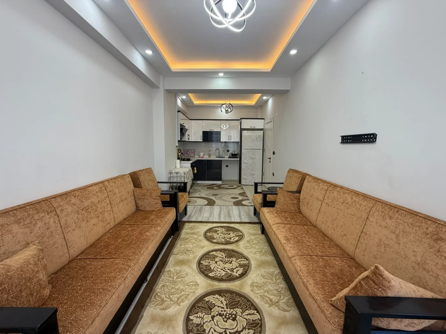 YÜKSEL'DEN FULL EŞYALI OTOPARKLI YERDEN ISITMALI 1+1 SIFIR DAİRE