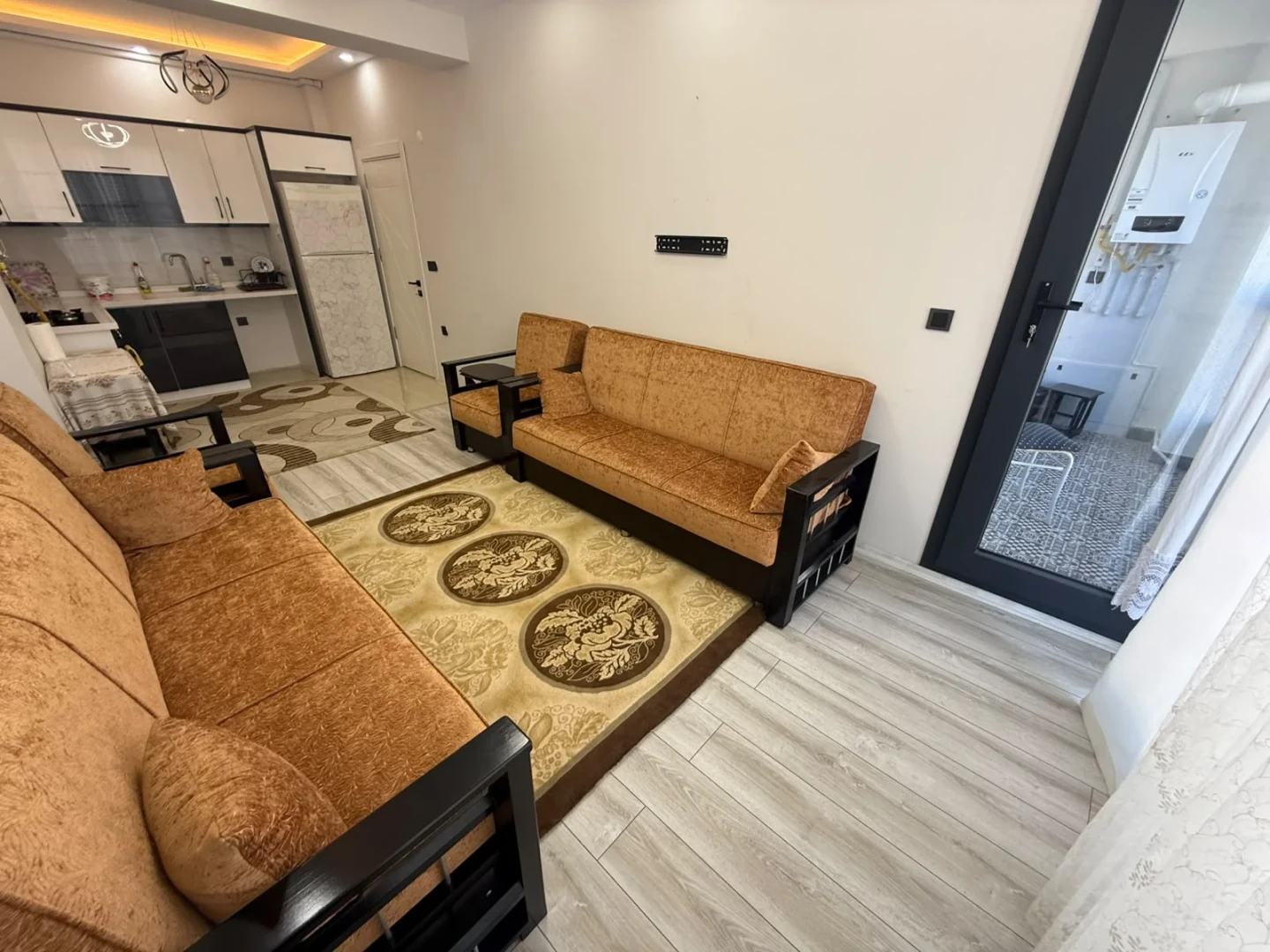 YÜKSEL'DEN FULL EŞYALI OTOPARKLI YERDEN ISITMALI 1+1 SIFIR DAİRE