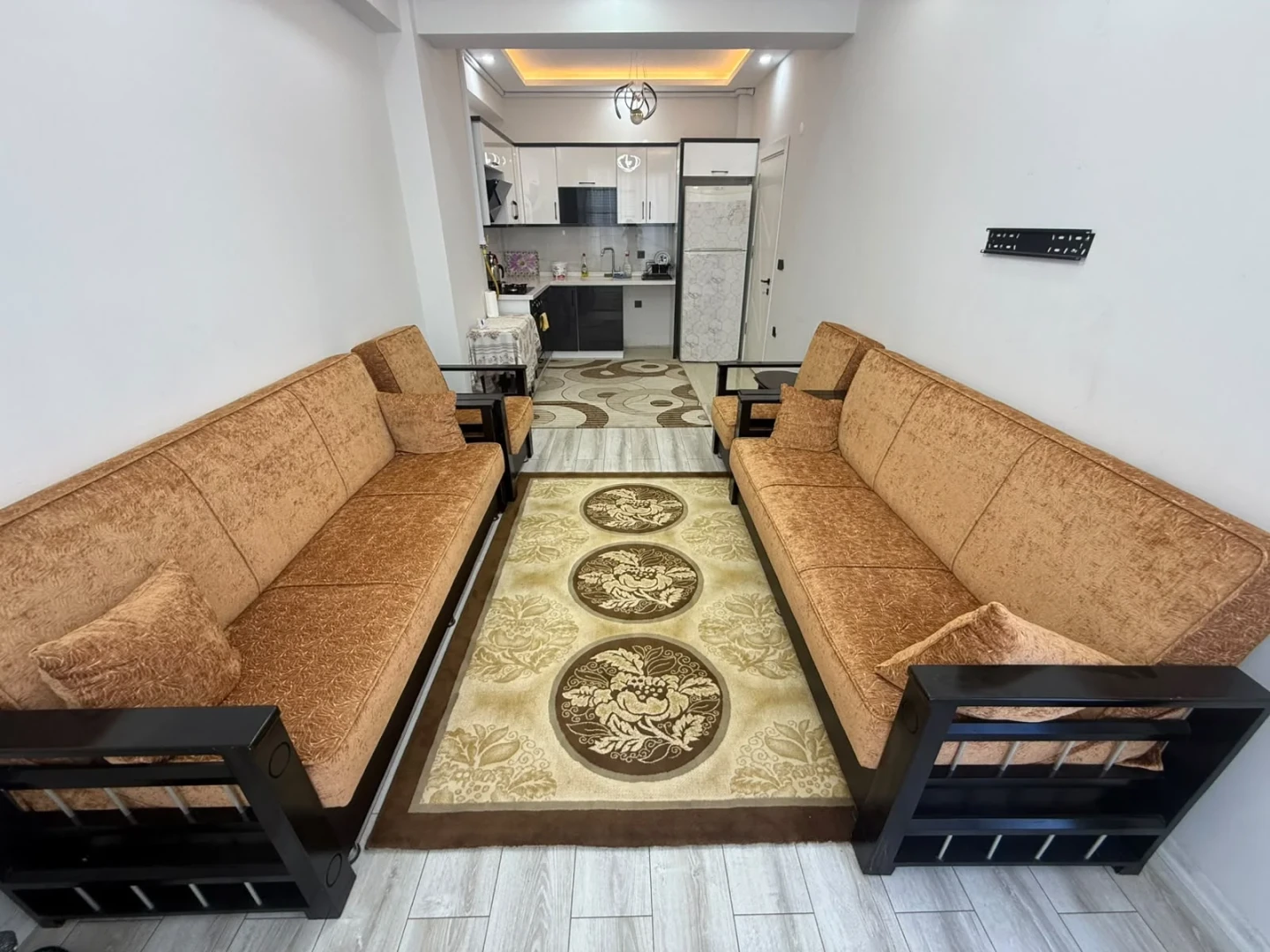 YÜKSEL'DEN FULL EŞYALI OTOPARKLI YERDEN ISITMALI 1+1 SIFIR DAİRE