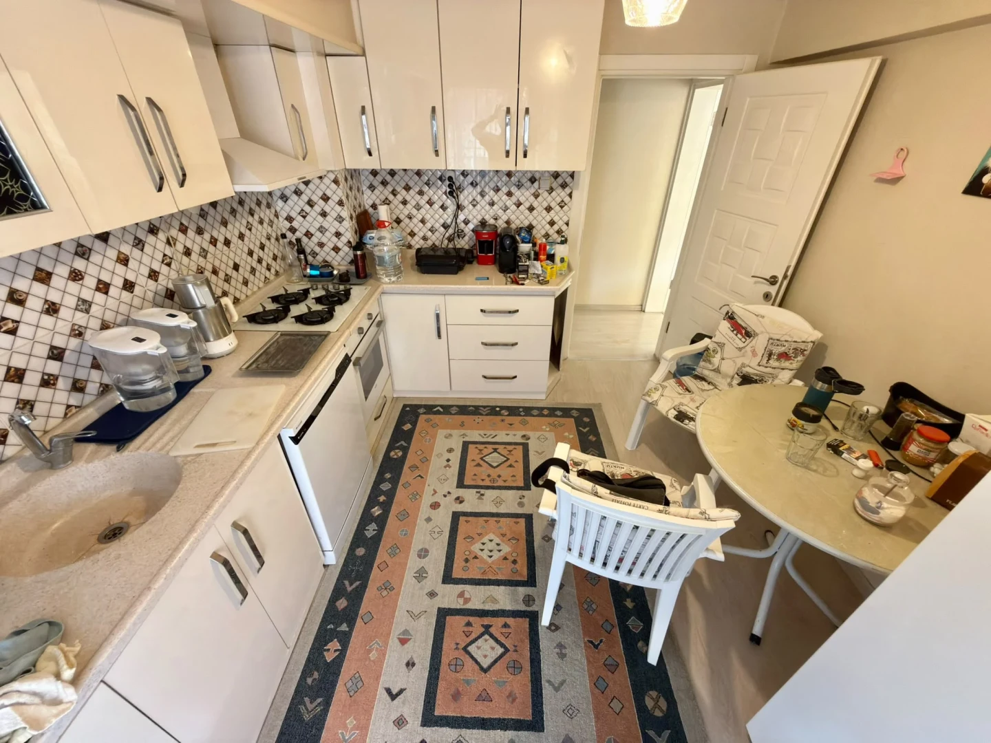 YÜKSELDEN SOĞANYEMEZDE CADDE ÜZERİ 3+1SATILIK GENİŞ FIRSAT DAİRE