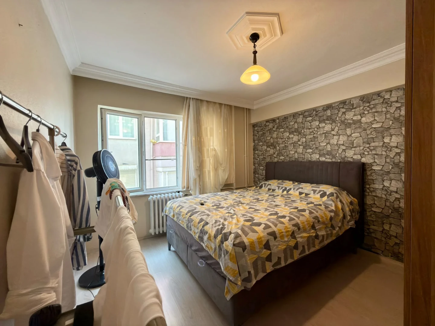 YÜKSELDEN SOĞANYEMEZDE CADDE ÜZERİ 3+1SATILIK GENİŞ FIRSAT DAİRE