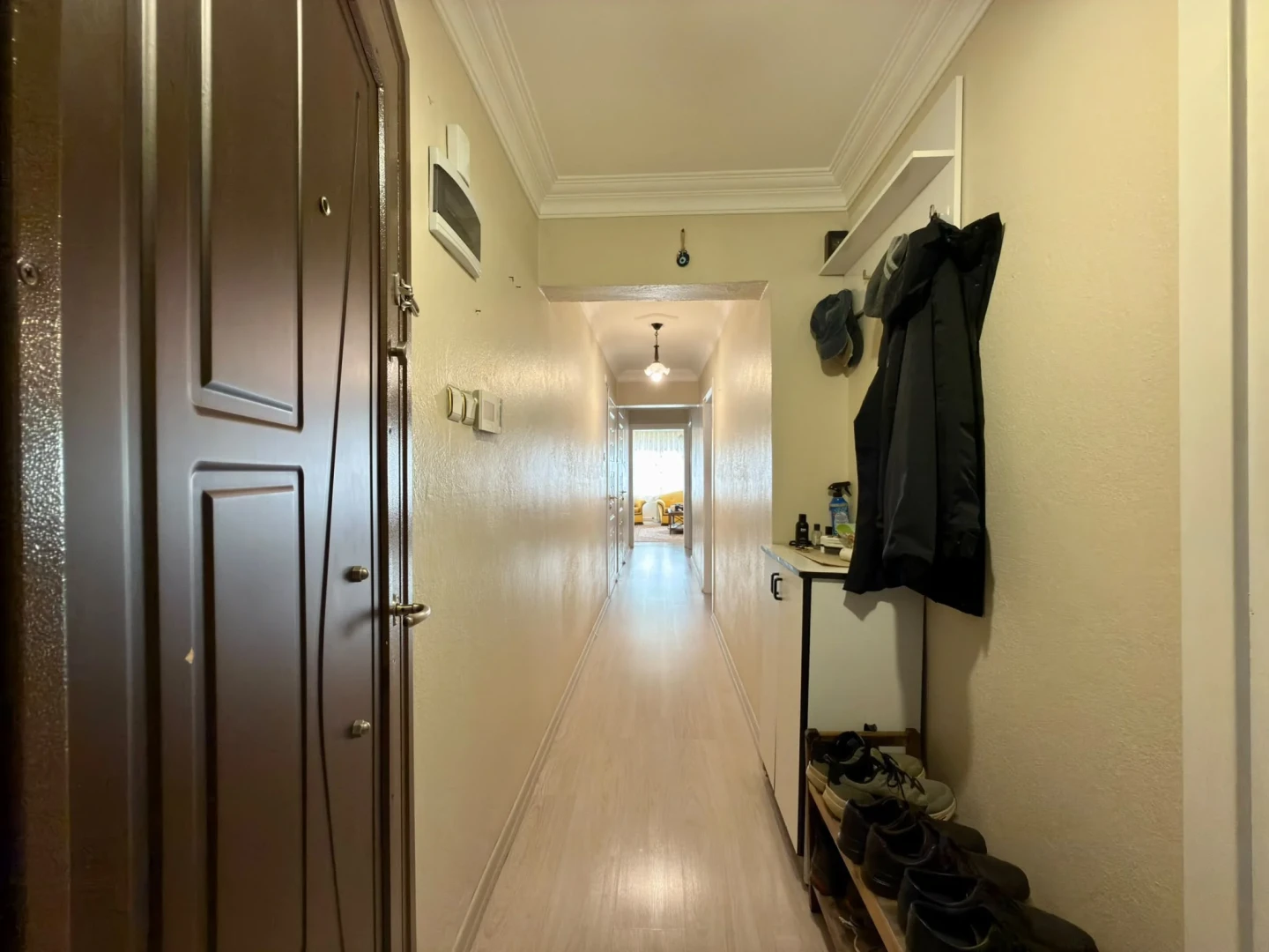 YÜKSELDEN SOĞANYEMEZDE CADDE ÜZERİ 3+1SATILIK GENİŞ FIRSAT DAİRE