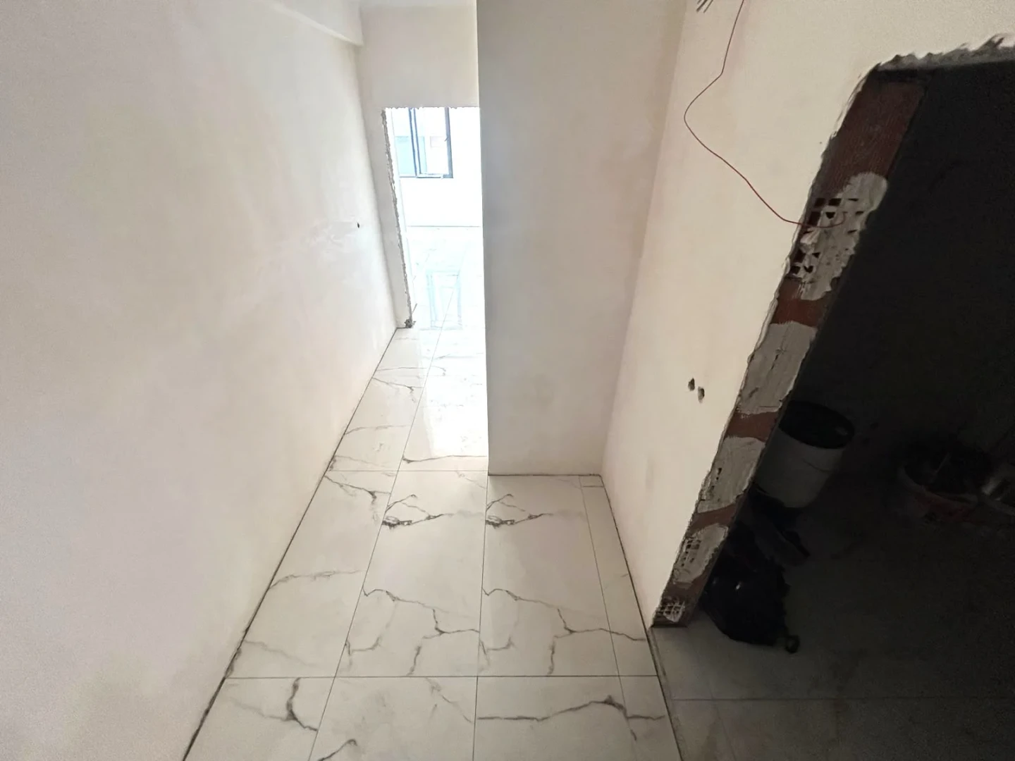 YÜKSEL'DEN KADIKÖY'DE 1 AYA TESLİM OTOPARKLI 1+1 DAİRE