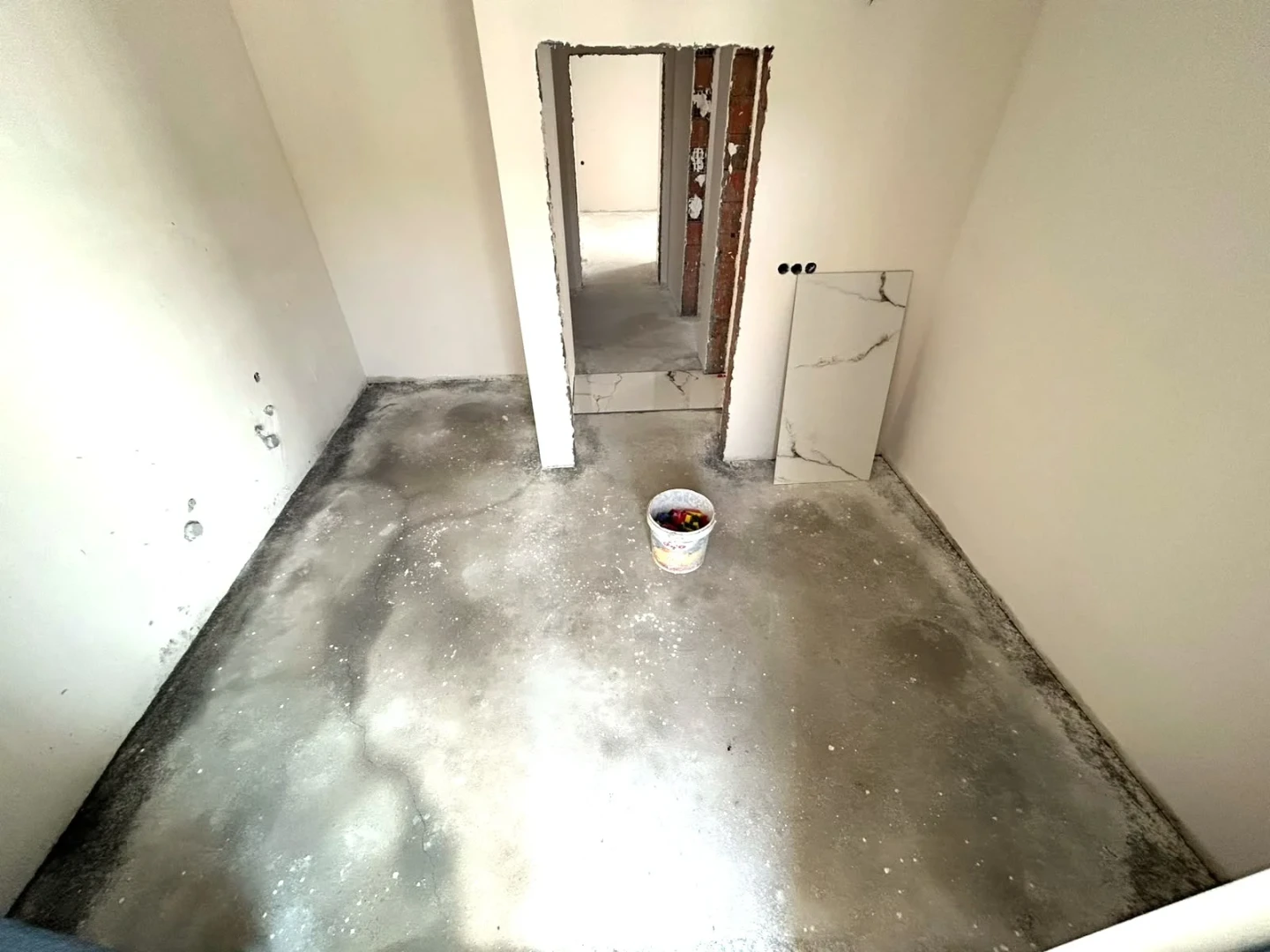YÜKSEL'DEN KADIKÖY'DE 1 AYA TESLİM OTOPARKLI 2+1 DAİRE