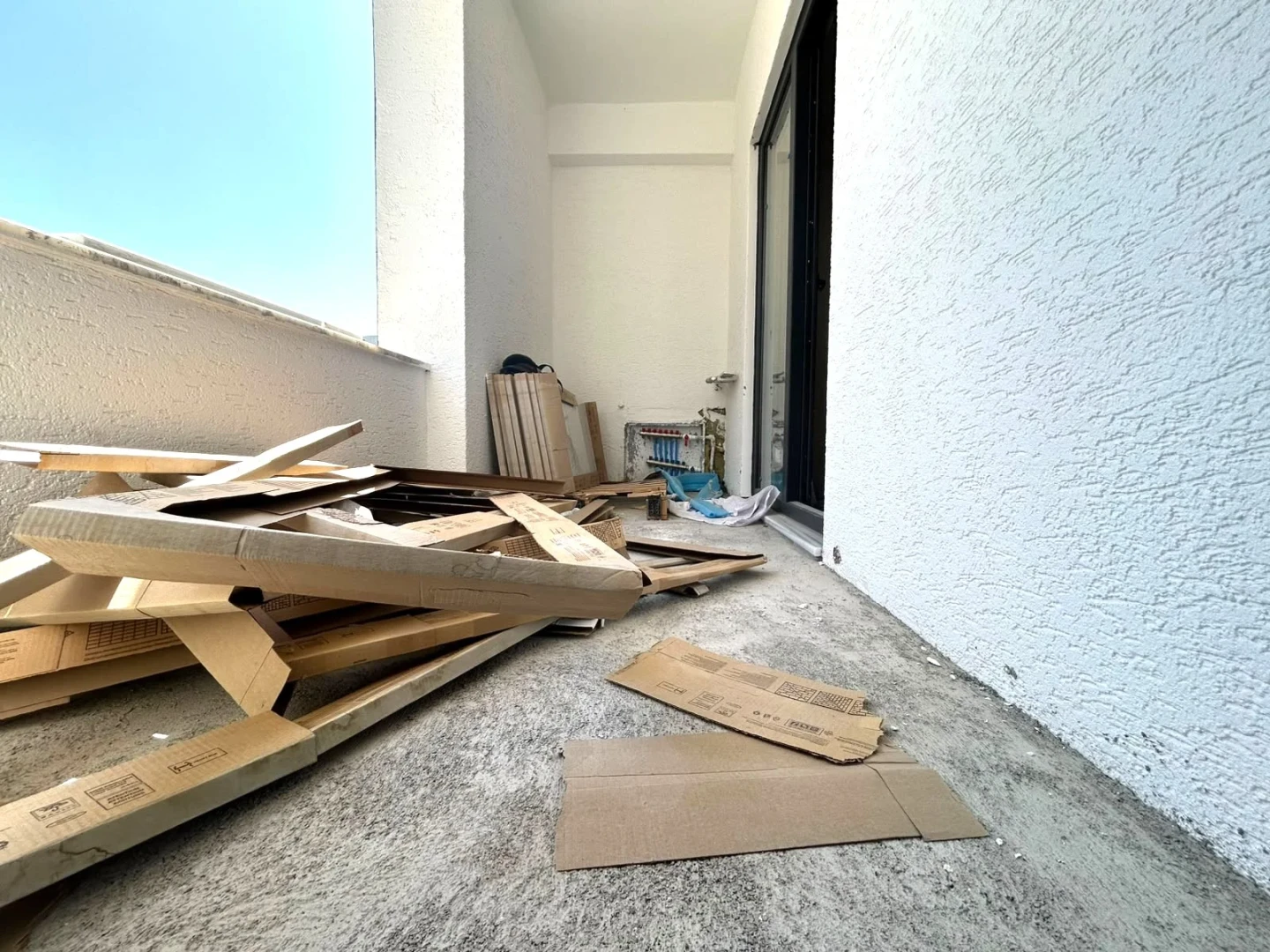YÜKSEL'DEN KADIKÖY'DE 1 AYA TESLİM OTOPARKLI 2+1 DAİRE