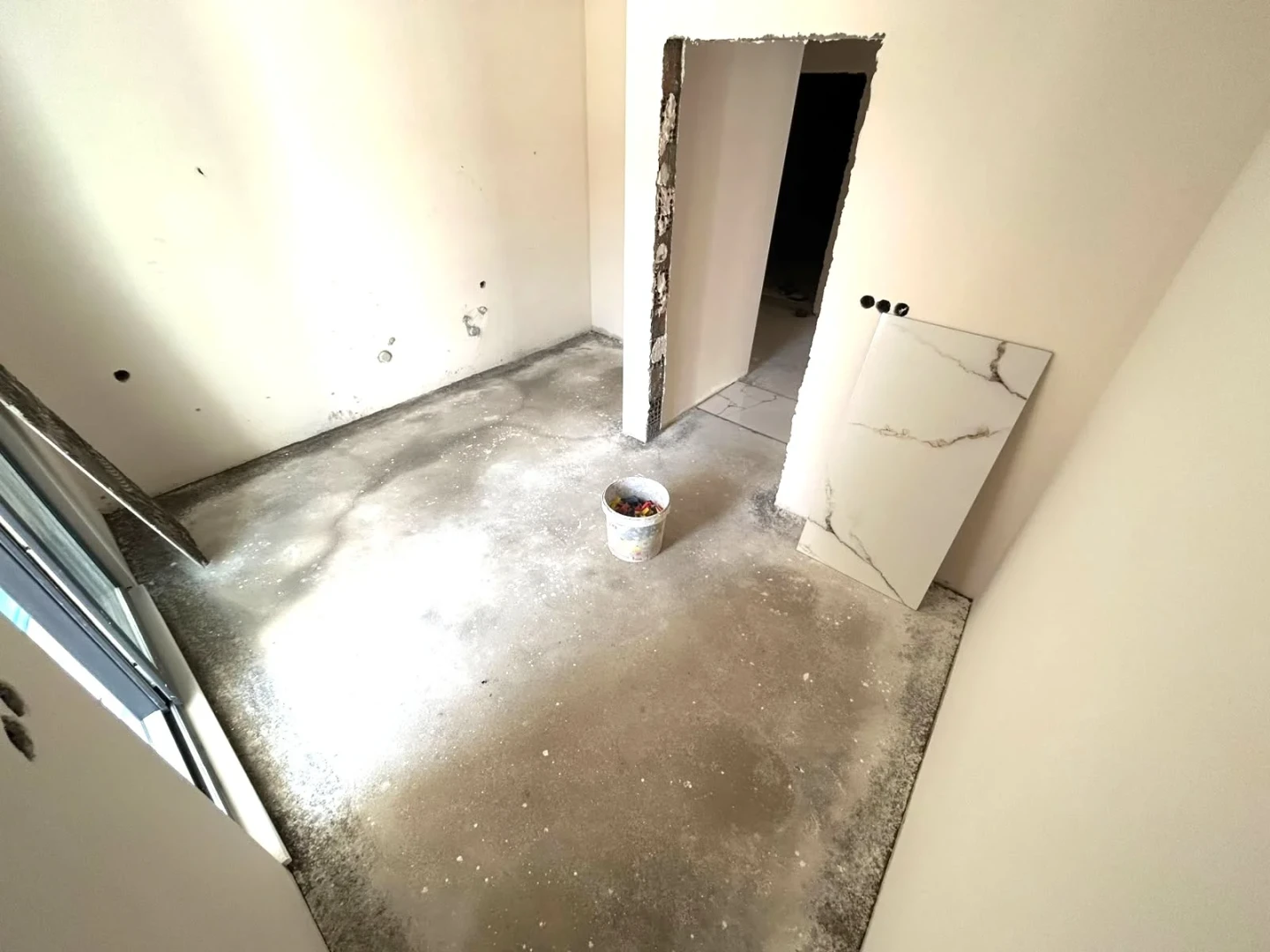 YÜKSEL'DEN KADIKÖY'DE 1 AYA TESLİM OTOPARKLI 2+1 DAİRE