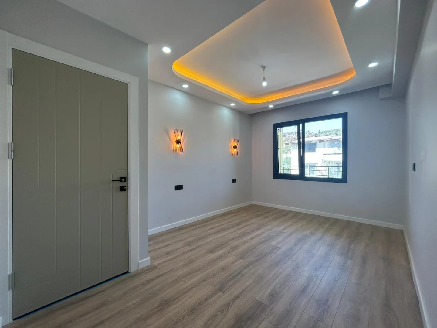 ꨄ︎YÜKSELDEN KADIKÖY'DE MODERN TASARIM SIFIR 1+1 DAİREꨄ
