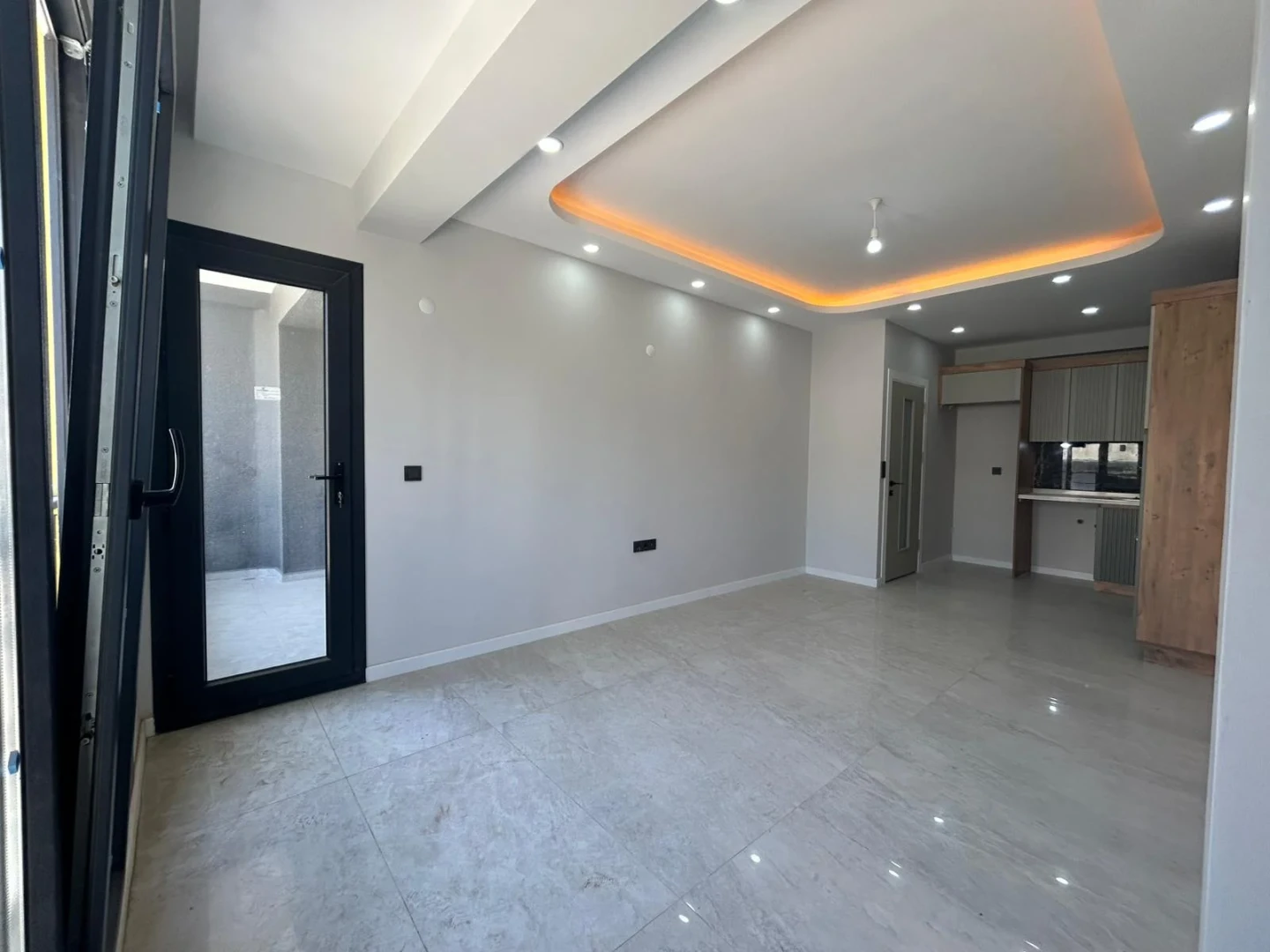 ꨄ︎YÜKSELDEN KADIKÖY'DE MODERN TASARIM SIFIR 1+1 DAİREꨄ