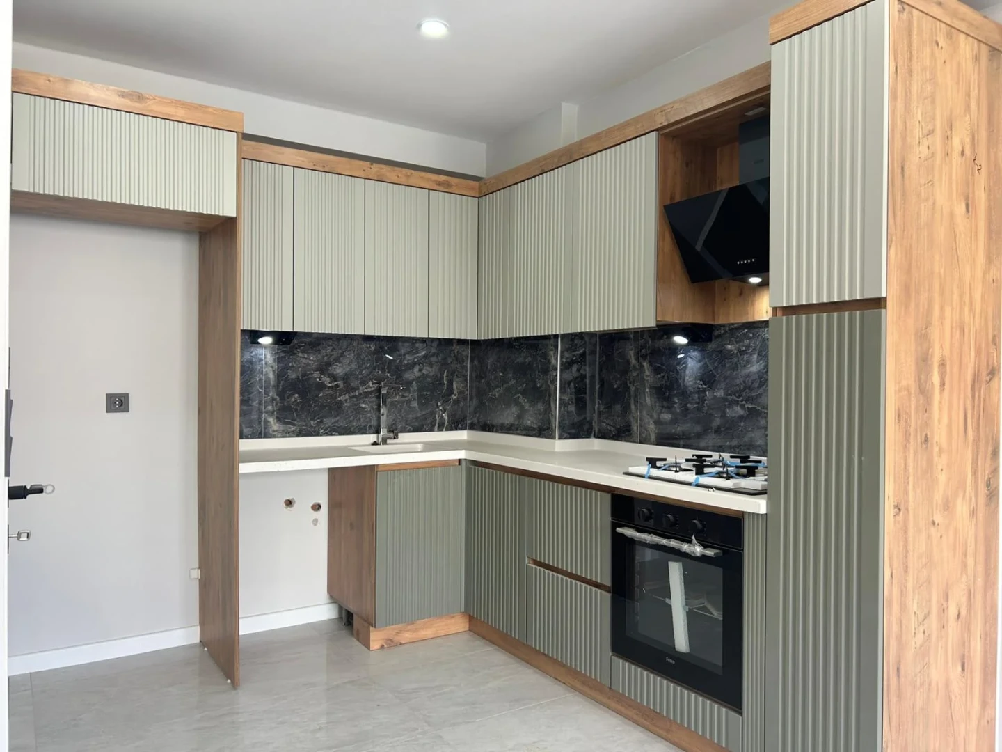ꨄ︎YÜKSELDEN KADIKÖY'DE MODERN TASARIM SIFIR 1+1 DAİREꨄ