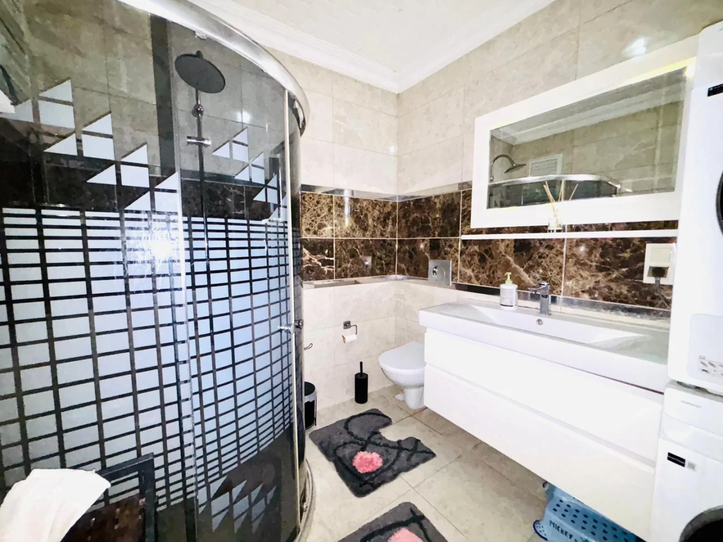ツYÜKSEL'DEN CENNETAYAĞIN'DA CADDE ÜZERİNDE 3+1 FERAH DAİRE