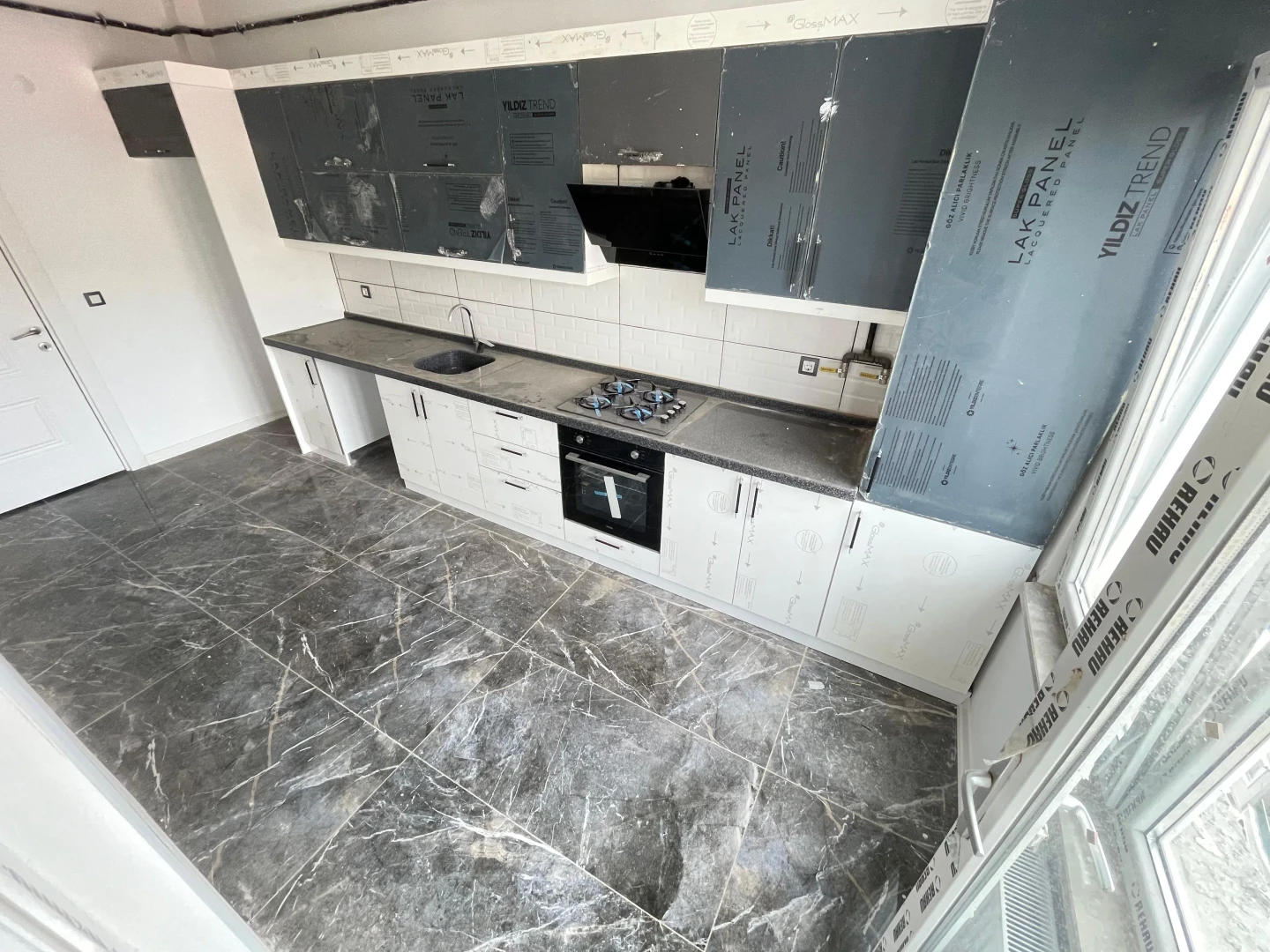 YÜKSEL'DEN OTEL KONFORUNDA YAŞAMツ DOĞA MANZARALI 2+1 LÜX DAİRE