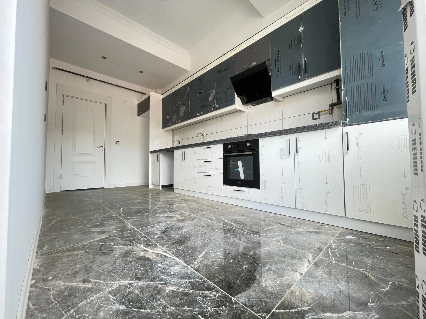 YÜKSEL'DEN OTEL KONFORUNDA YAŞAMツ DOĞA MANZARALI 2+1 LÜX DAİRE