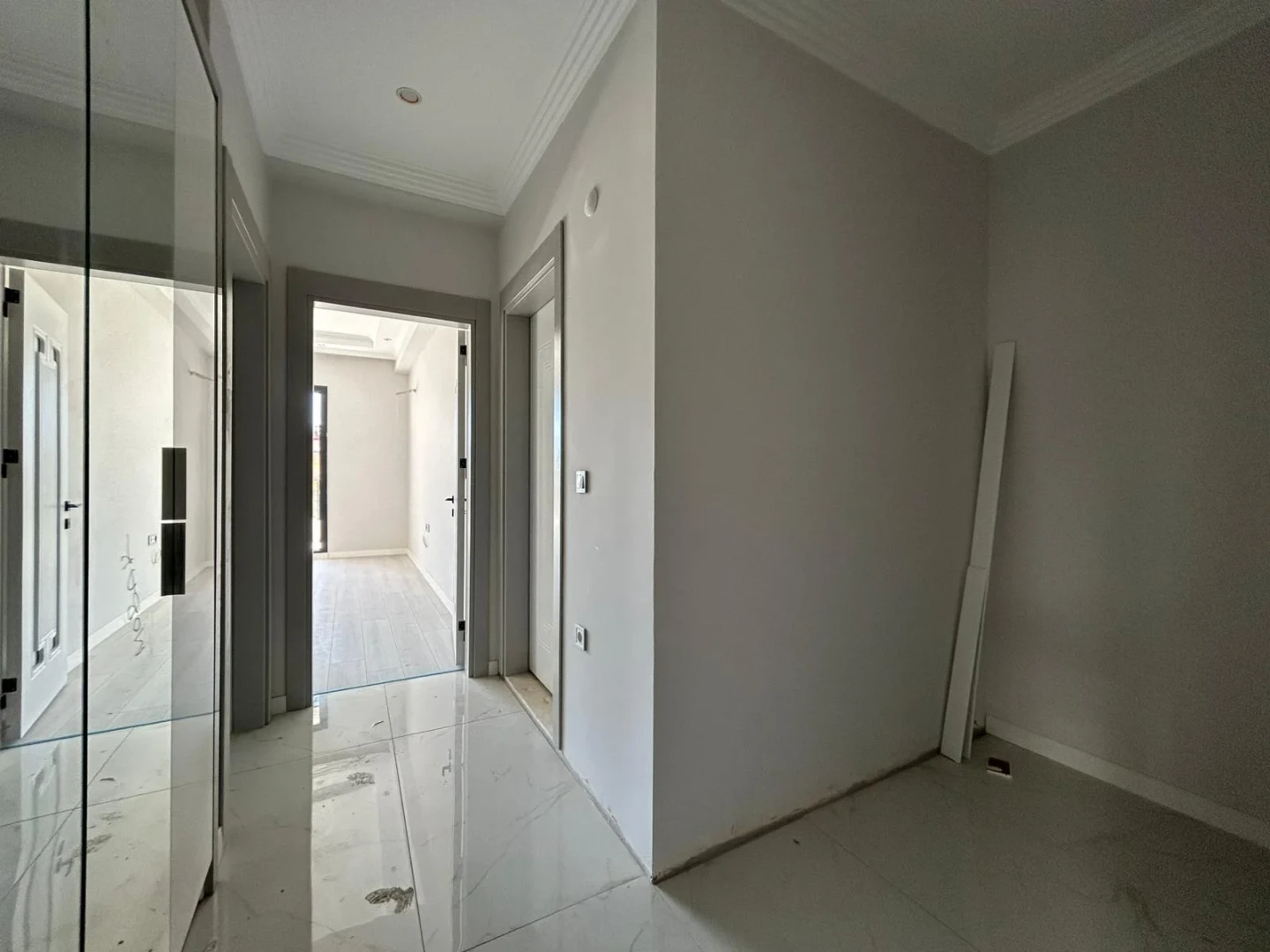 YÜKSEL'DEN KADIKÖY'DE FULL KREDİLİ TAKASA AÇIK ARAKAT 2+1 DAİRE