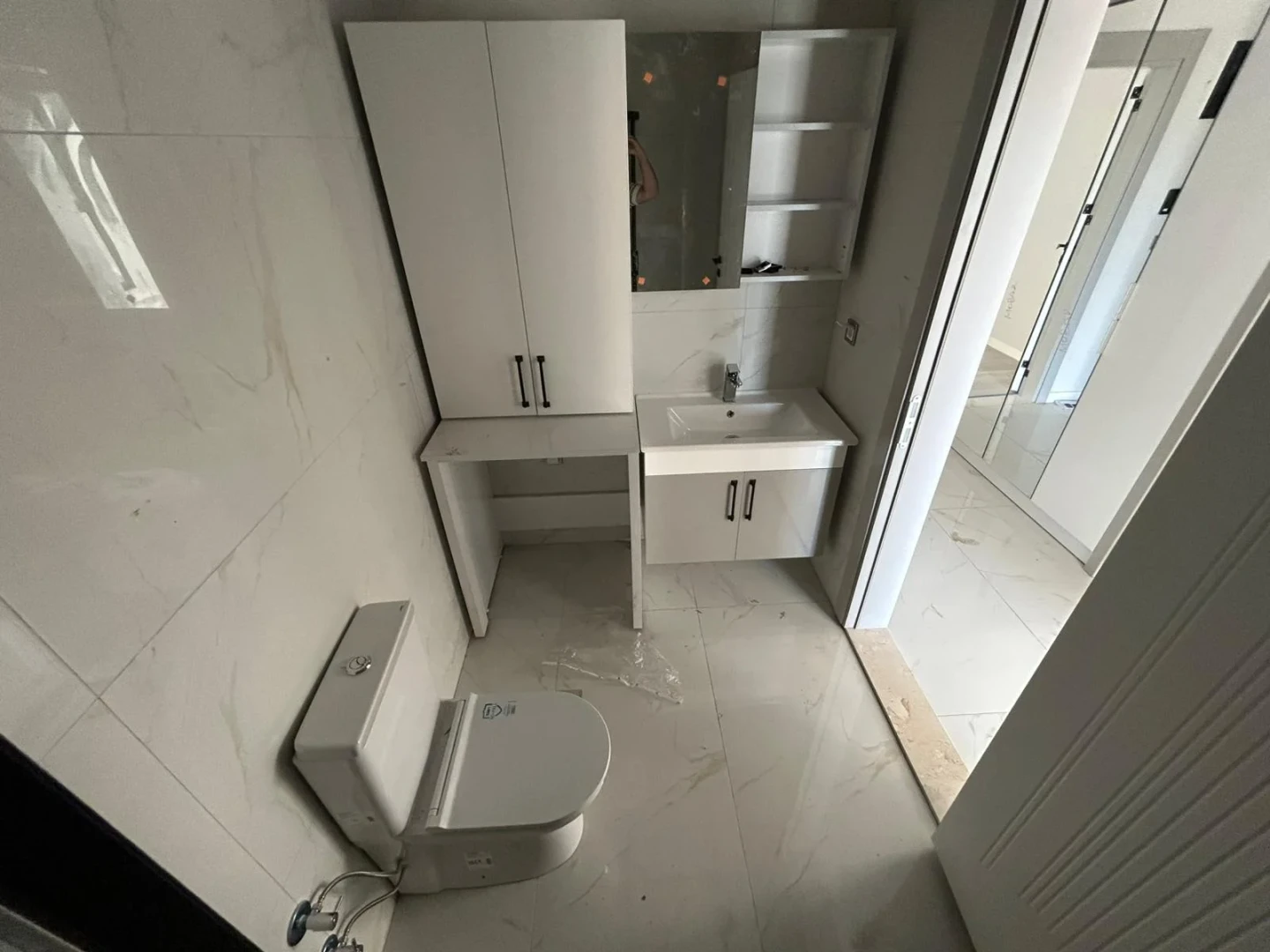 YÜKSEL'DEN KADIKÖY'DE FULL KREDİLİ TAKASA AÇIK ARAKAT 2+1 DAİRE
