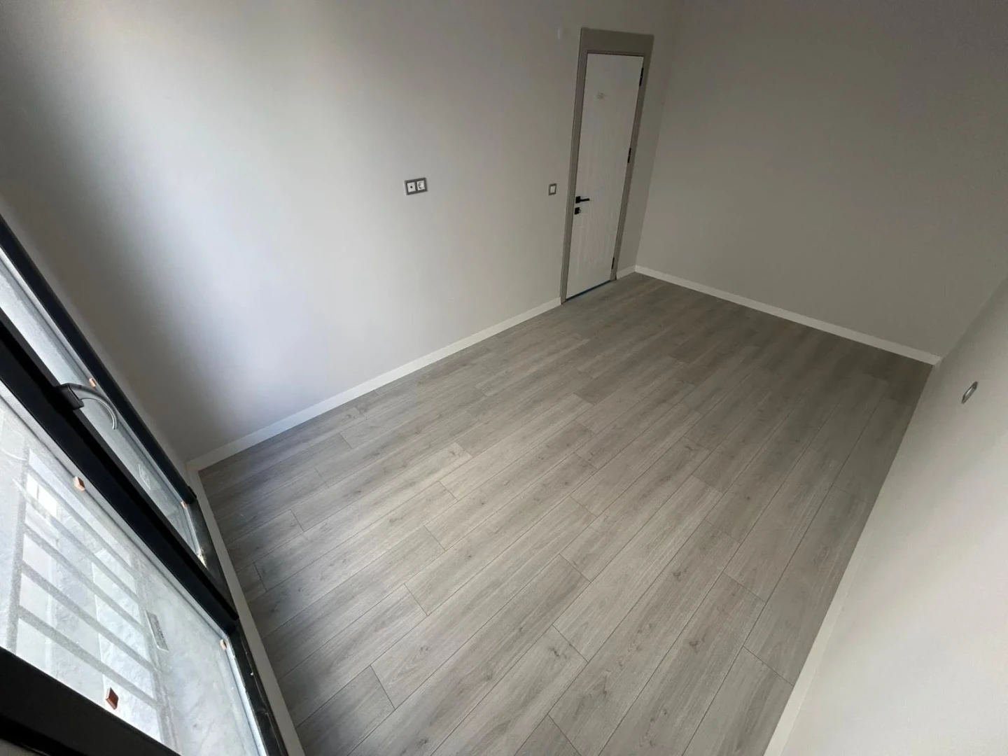 YÜKSEL'DEN KADIKÖY'DE FULL KREDİLİ TAKASA AÇIK ARAKAT 2+1 DAİRE