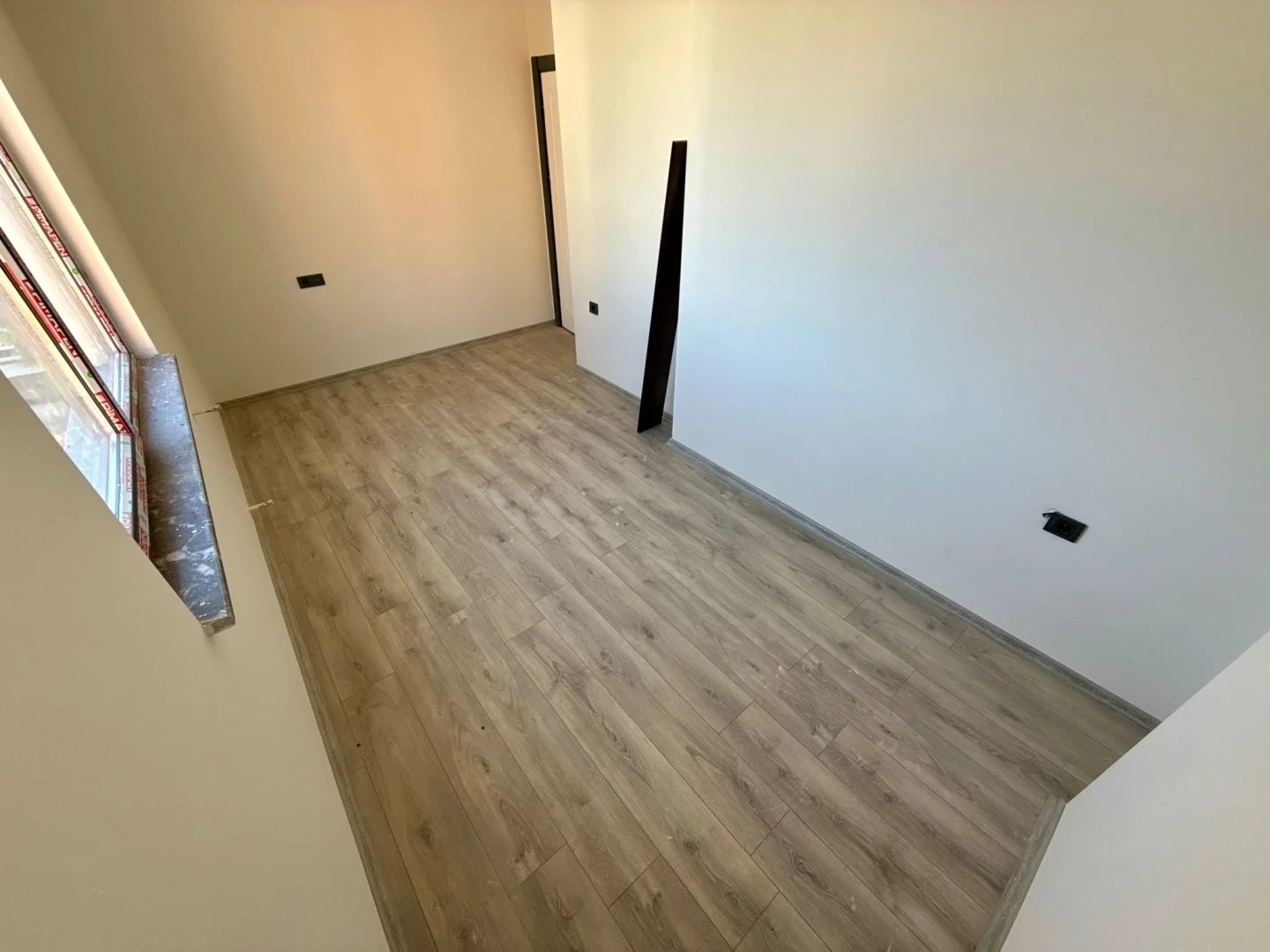 YÜKSEL'DEN KADIKÖY'DE ARA KAT SIFIR ÖN CEPHE 2+1 DAİRE