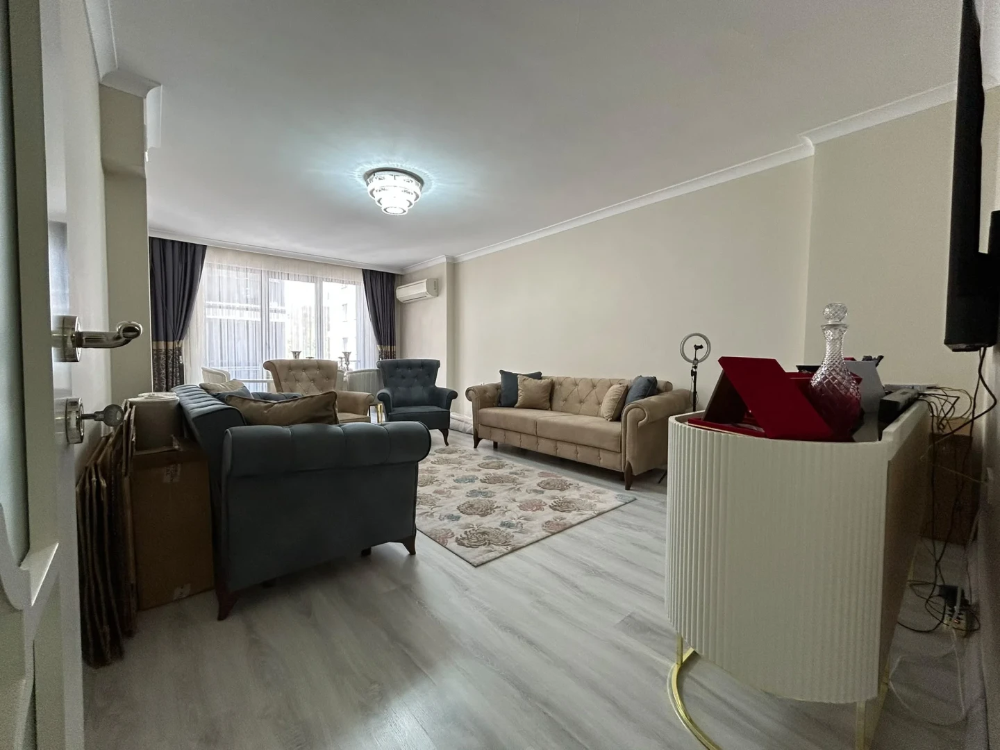 ꨄ︎ YÜKSEL'DEN KADIKÖY'DE ÖN CEPHE ARA KAT DAĞ MANZARALI 3+1 SATILIK DAİRE ꨄ