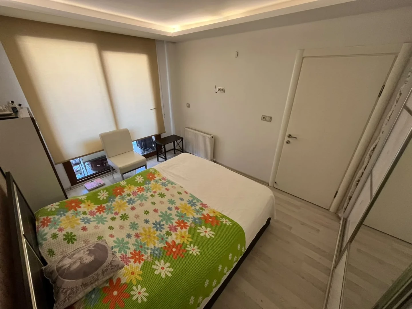 YÜKSELDEN AKÇAYDA ÖN CEPHE ARA KAT CAM BALKONLU DOĞALGAZLI 1+1