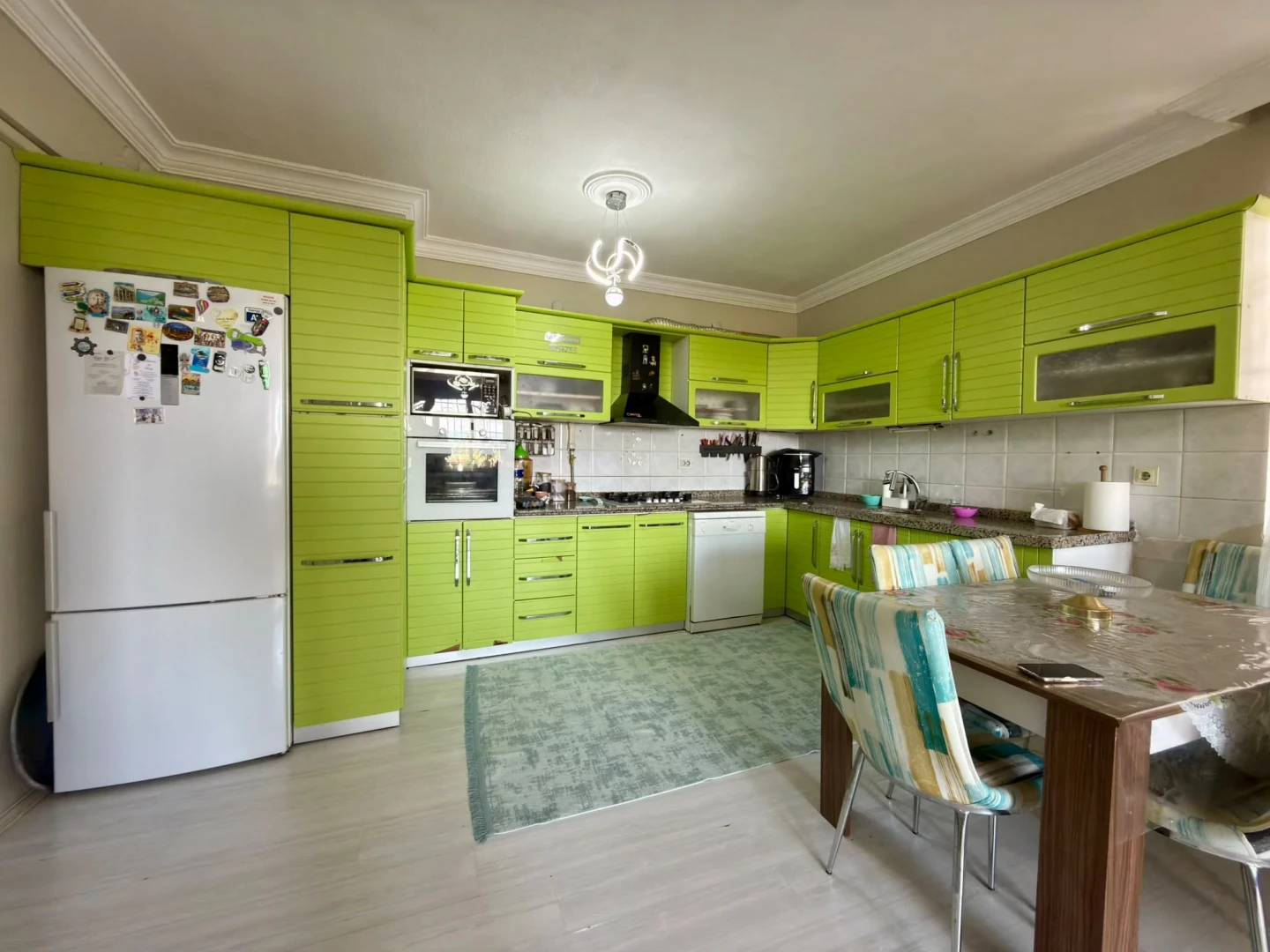 YÜKSELDEN KADIKÖYDE 3+1 120 M² NET FULL KREDİLİ K. OTOPARKLI