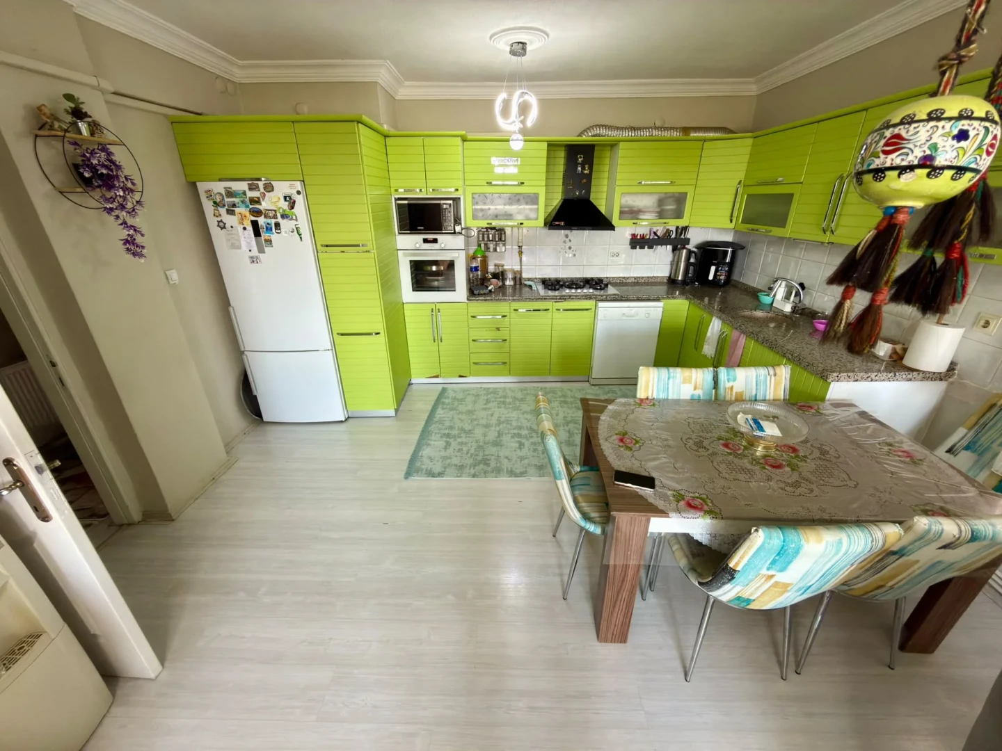 YÜKSELDEN KADIKÖYDE 3+1 120 M² NET FULL KREDİLİ K. OTOPARKLI