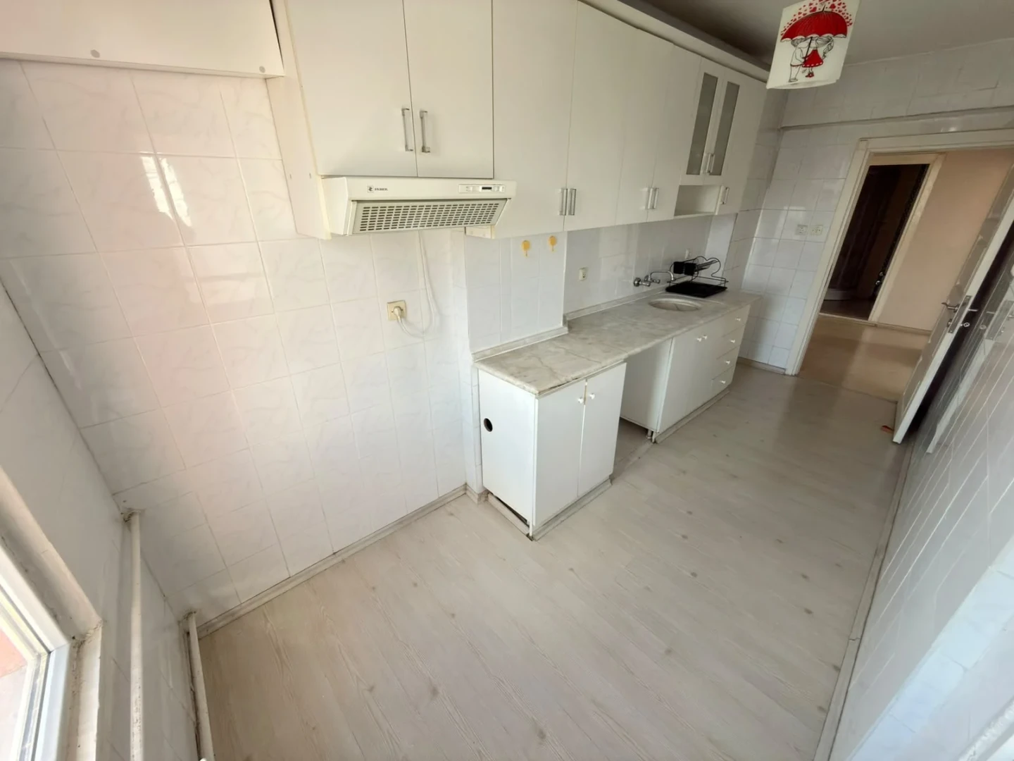 YÜKSEL'DEN EDREMİT MERKEZDE ANA YOLA CEPHE FULL YAPILI 3+1 SATILIK DAİRE