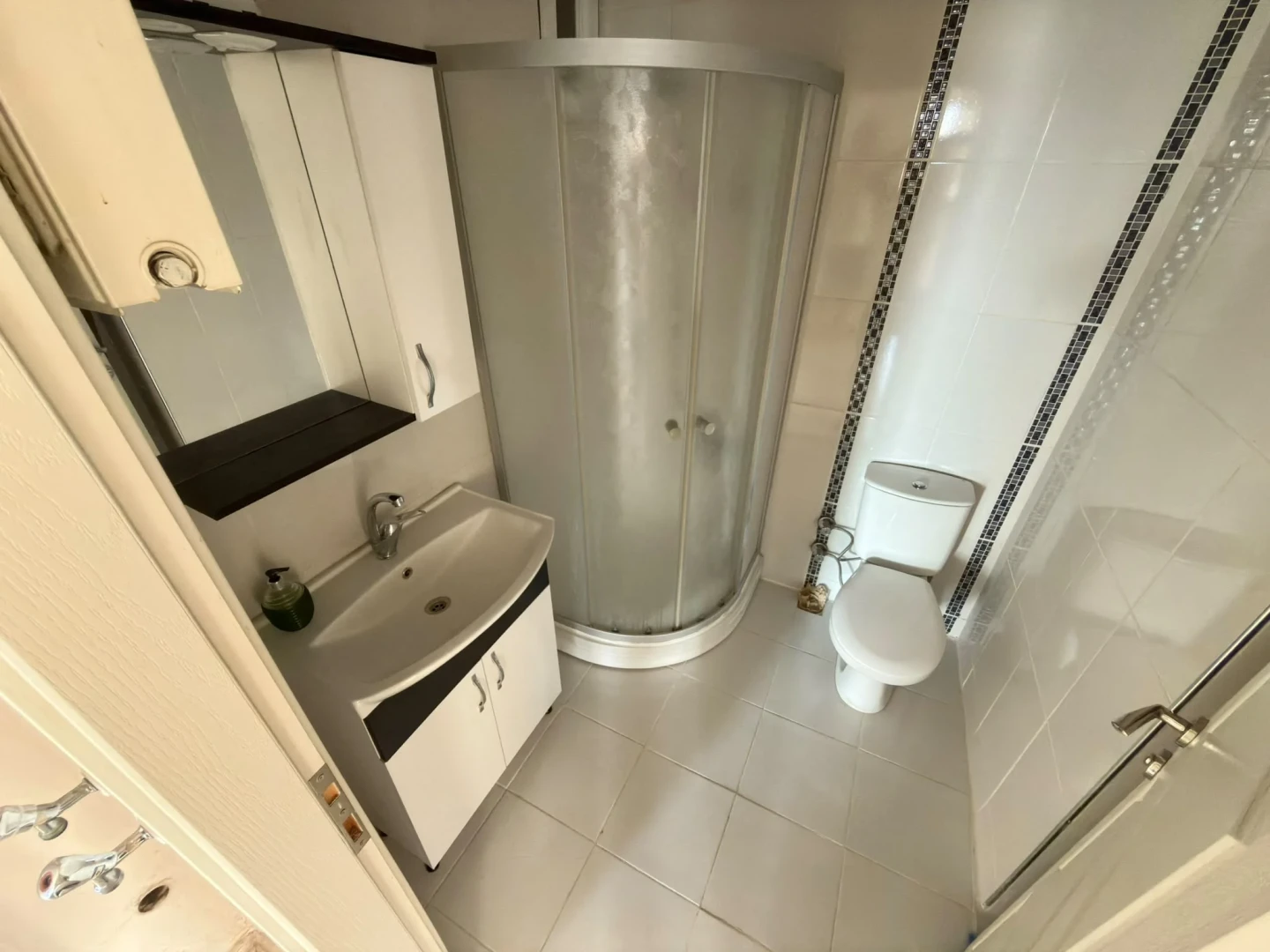 YÜKSEL'DEN EDREMİT MERKEZDE ANA YOLA CEPHE FULL YAPILI 3+1 SATILIK DAİRE