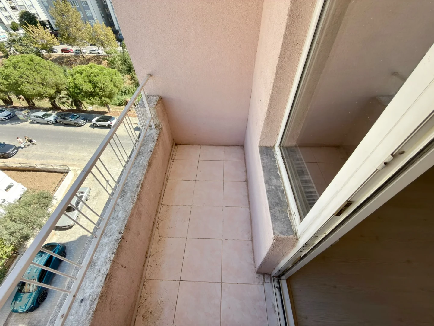YÜKSEL'DEN EDREMİT MERKEZDE ANA YOLA CEPHE FULL YAPILI 3+1 SATILIK DAİRE