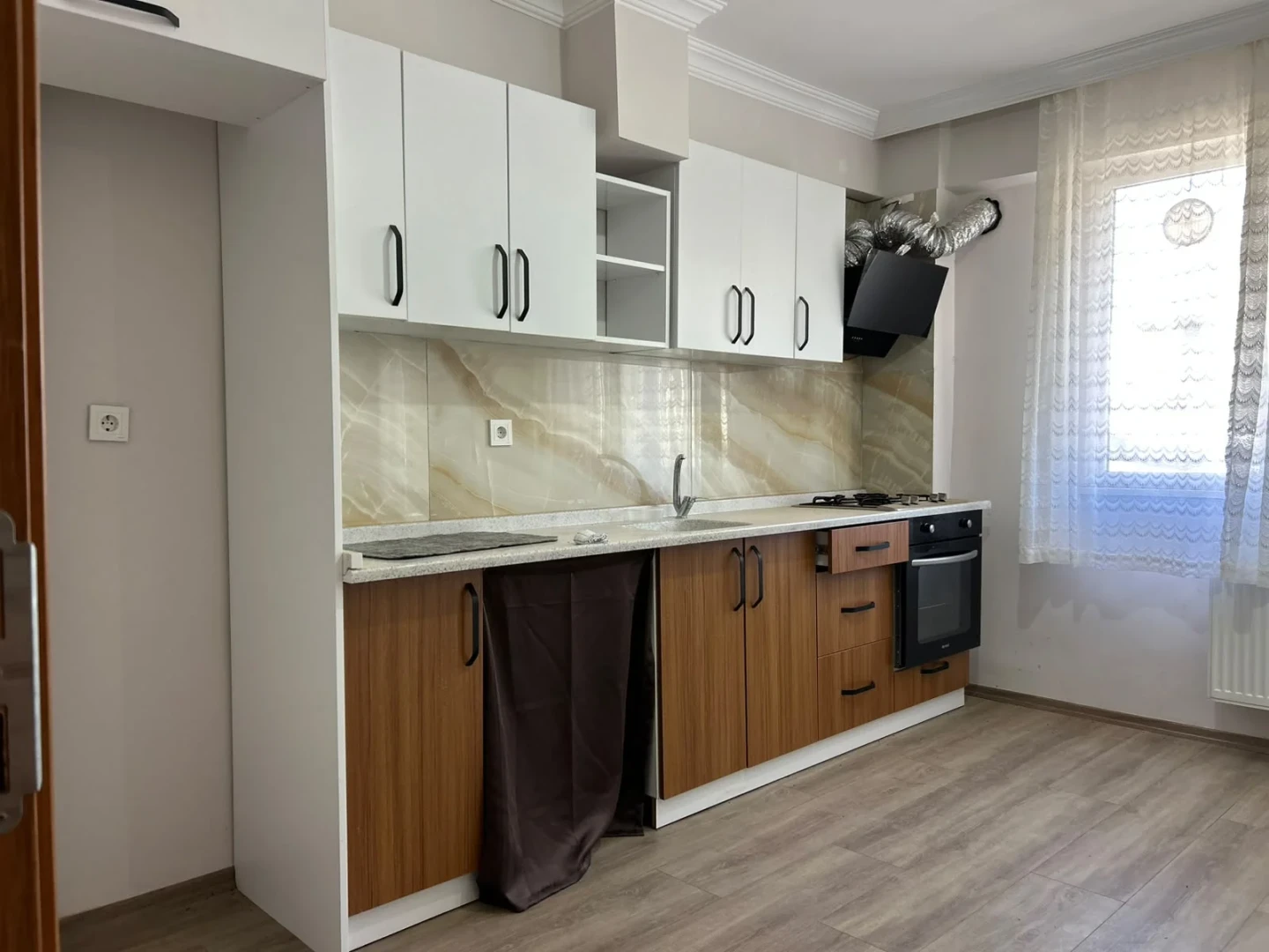 SADECE YÜKSEL'DEN MÜSTAKİL TADINDA DOĞALGAZLI ÖN CEPHE 2+1 DAİRE