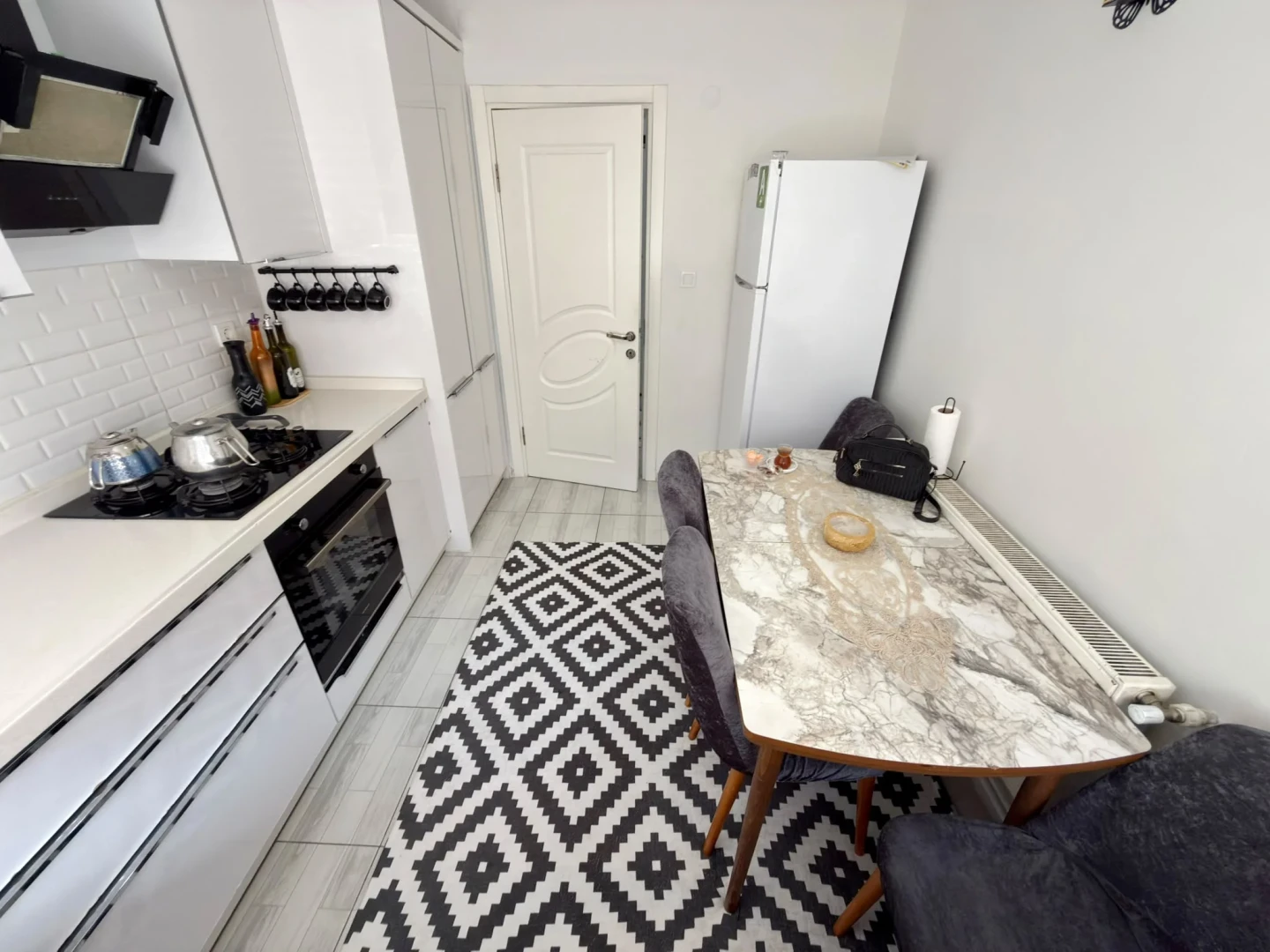 YÜKSEL'DEN EDREMİT MERKEZİN'DE TERAS KULLANIMLI 3+1 DAİRE