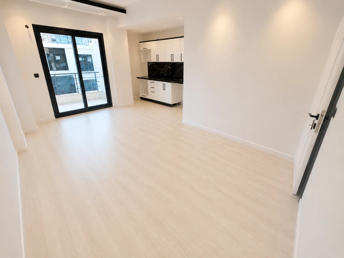 彡YÜKSEL'DEN KADIKÖY'DE ÖN CEPHE DOĞALGAZLI SIFIR 2+1 DAİRE彡