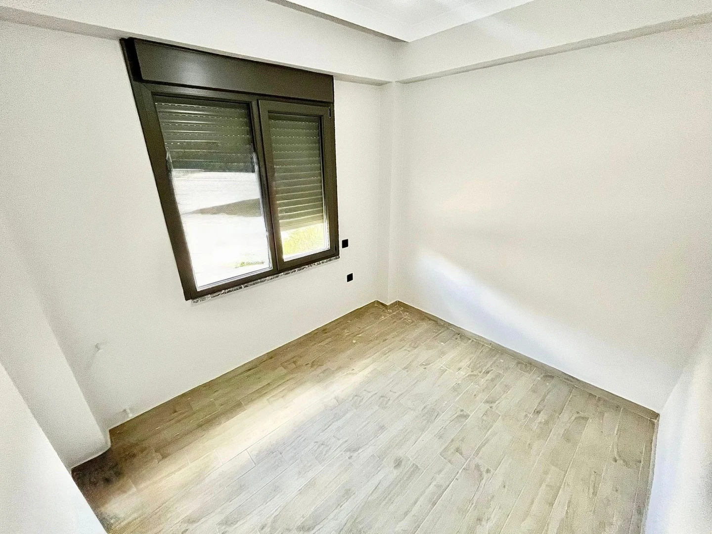 YÜKSELDEN GÜREDE HAVUZLU AYRI MUTFAK ŞAHANE SİTEDE 3+1 VİLLA
