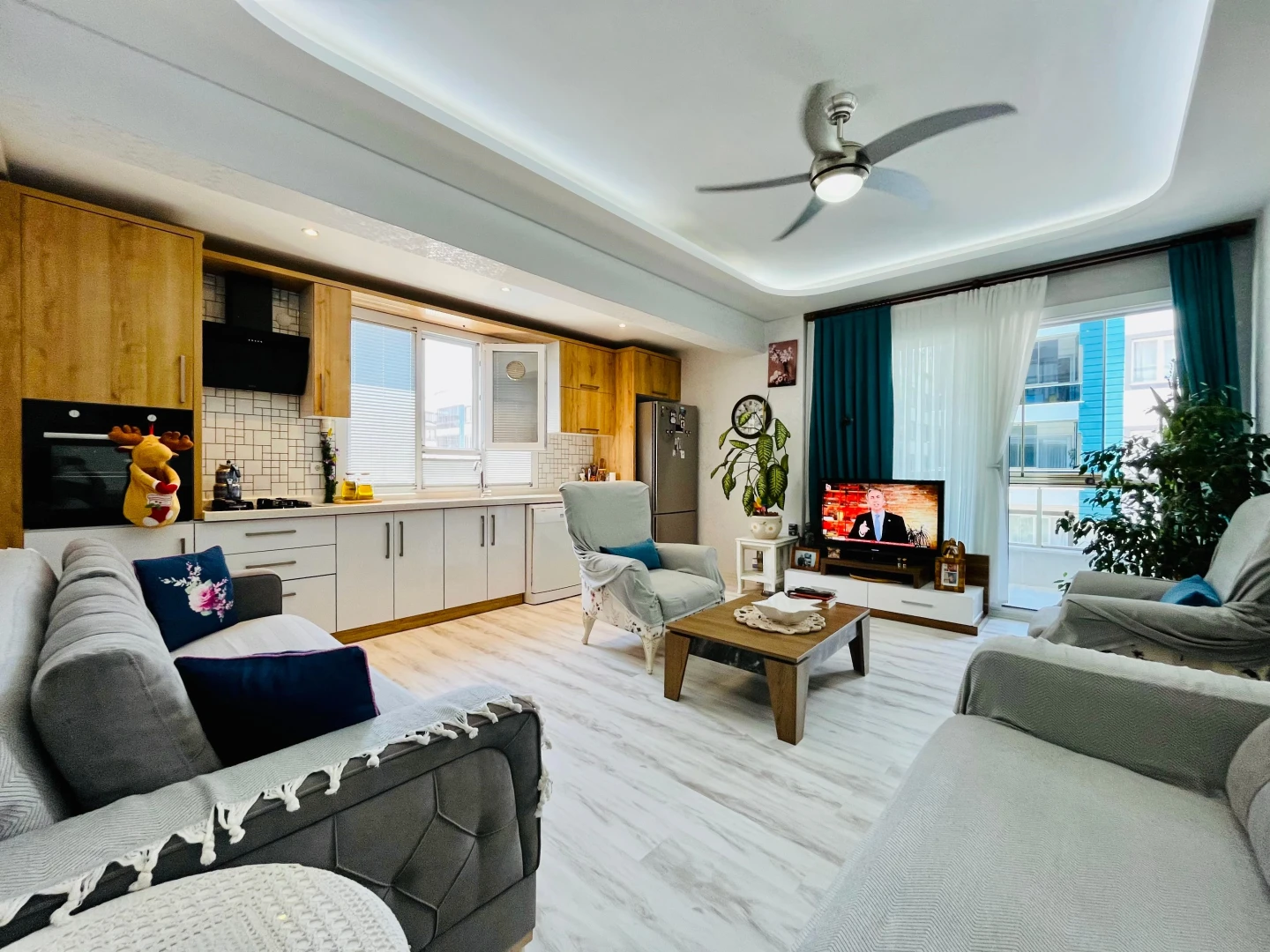 YETKİ YÜKSELDE AKÇAYIN EN GENİŞ EN FERAH SATILIK 1+1 LÜX DAİRESİ
