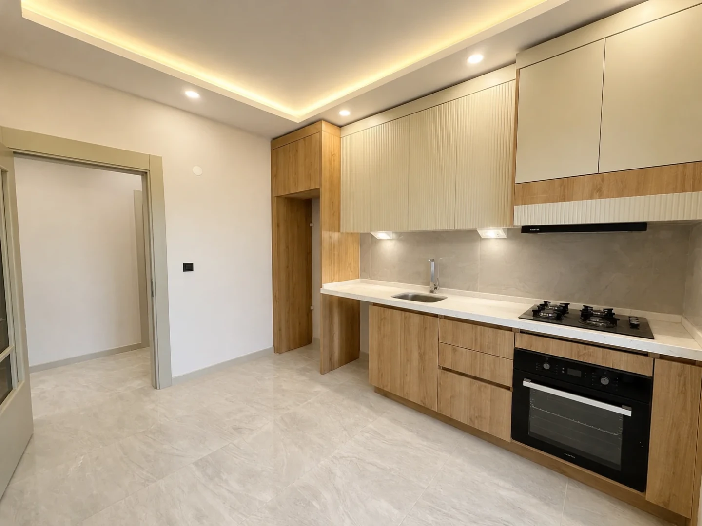 YÜKSEL'DEN KADIKÖY'DE OTOPARKLI SIFIR LÜKS 2+1 SATILIK DAİRE