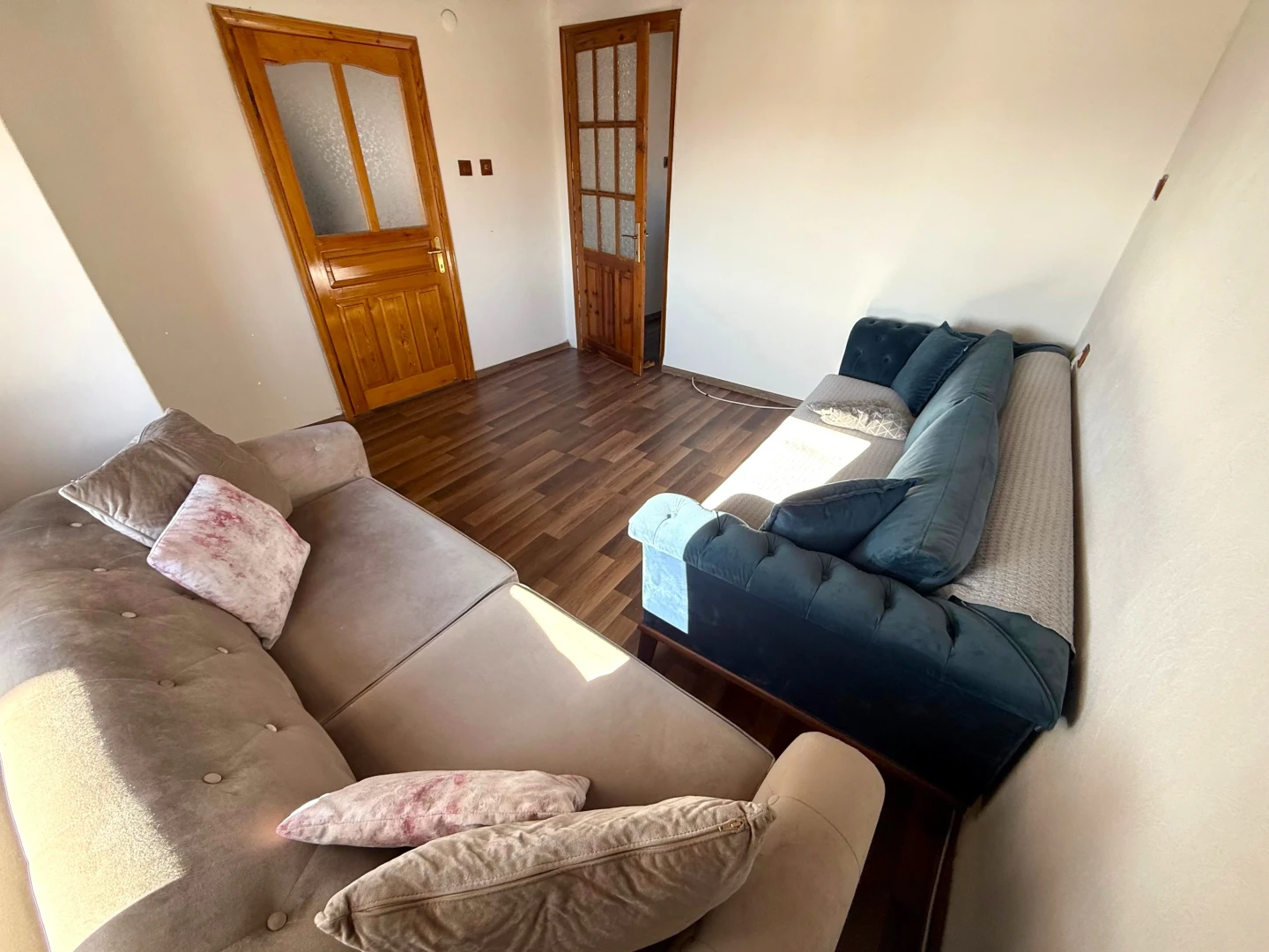 YÜKSELDEN SATILIK ZEYTİNLİ KÖYÜNDE GENİŞ TERASLI FIRSAT 2+1DAİRE