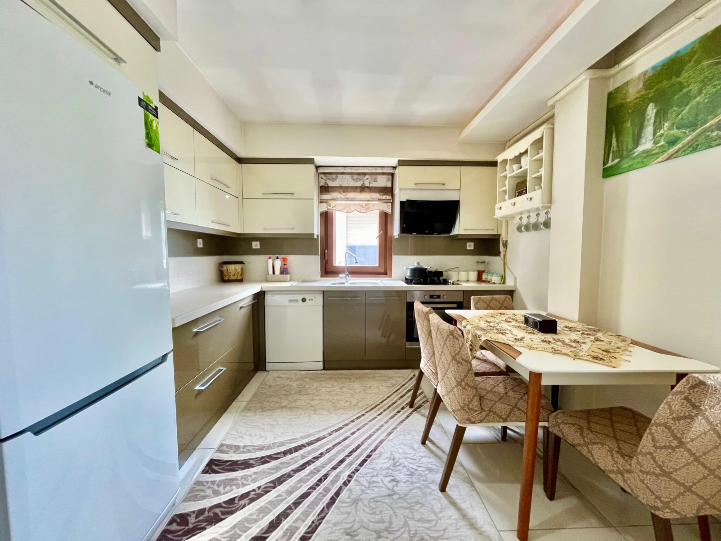 YÜKSELDEN AKÇAY'DA FULL KREDİLİ ÖNCEPHE EBEVEYN BANYOLU 3+1DAİRE