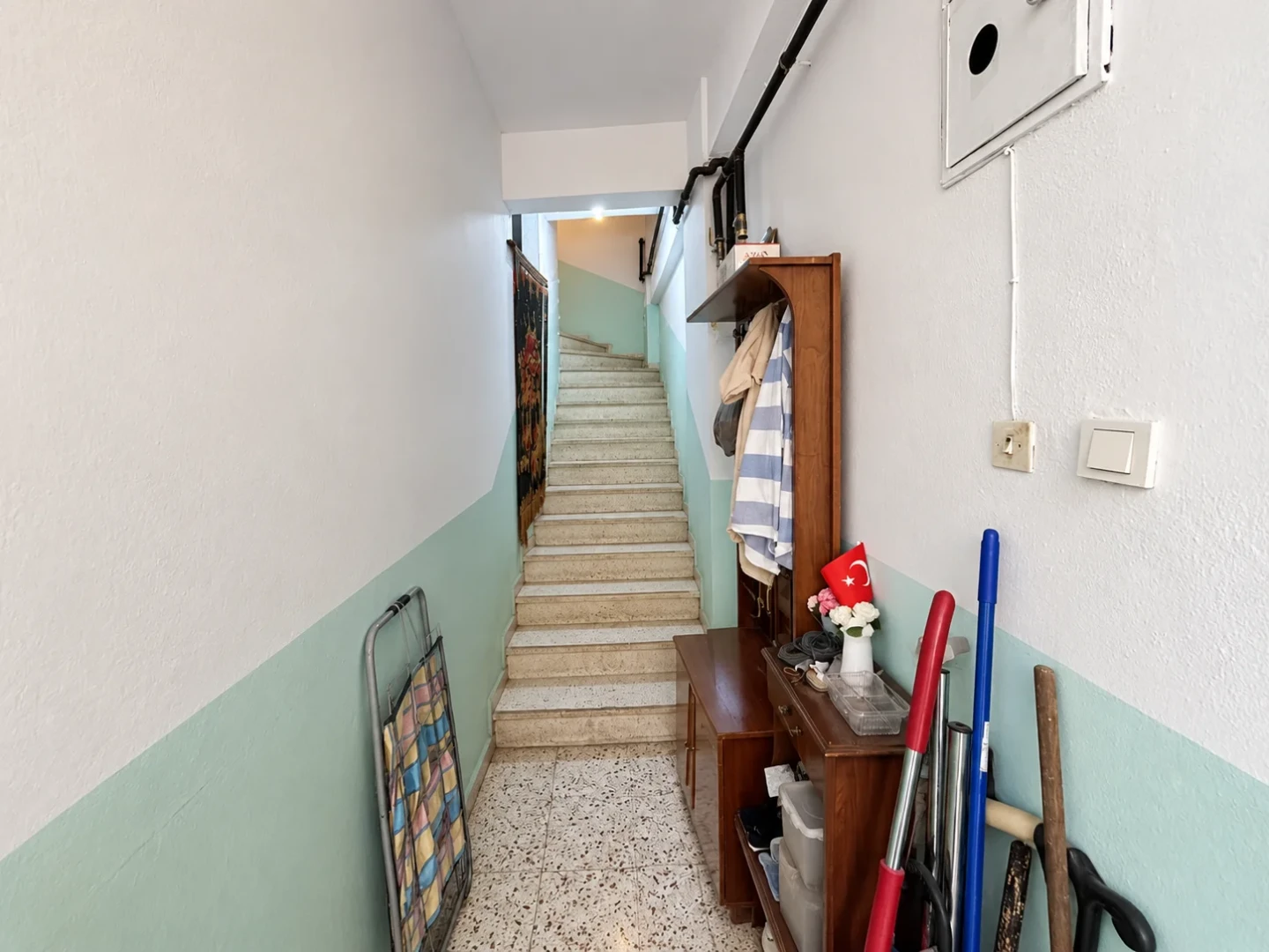 YÜKSELDEN TEK TAPUDA BÜYÜK FIRSAT! FULL KREDİLİ DÜKKAN+2,5 KAT