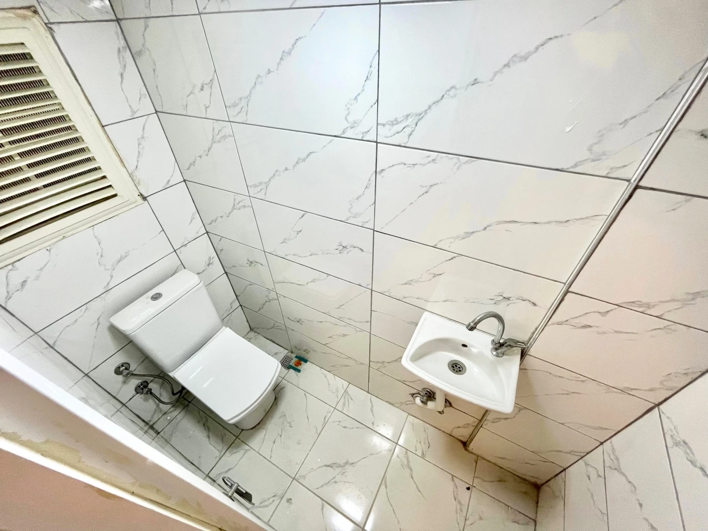 YÜKSEL'DEN ALTINKUM MERKEZ'DE DENİZE 100M MÜSTAKİL TADINDA DAİRE