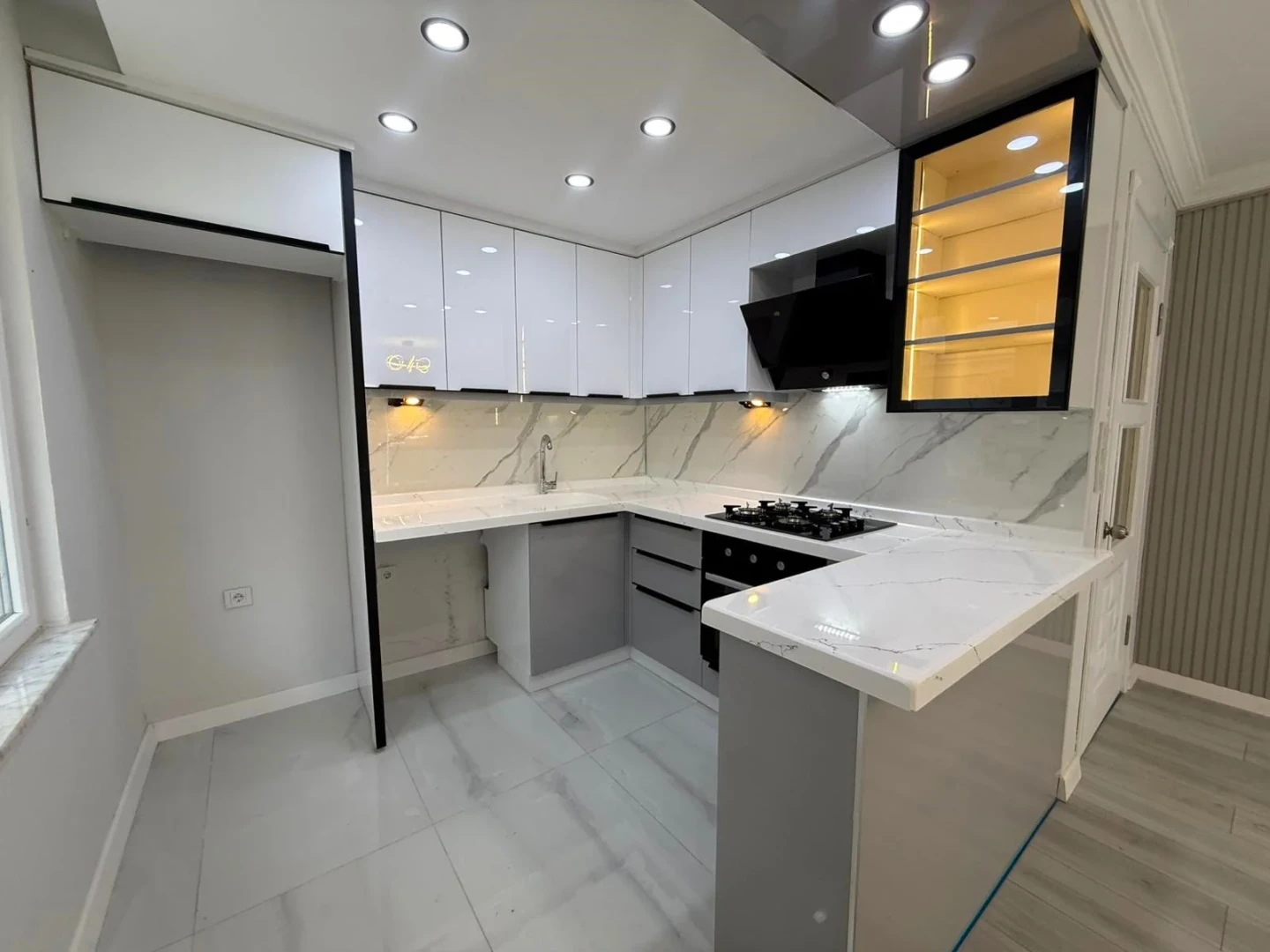 YÜKSEL'DEN ALTINKUM'DA DENİZE YÜRÜME MESAFESİNDE LUX 2+1 DAİRE