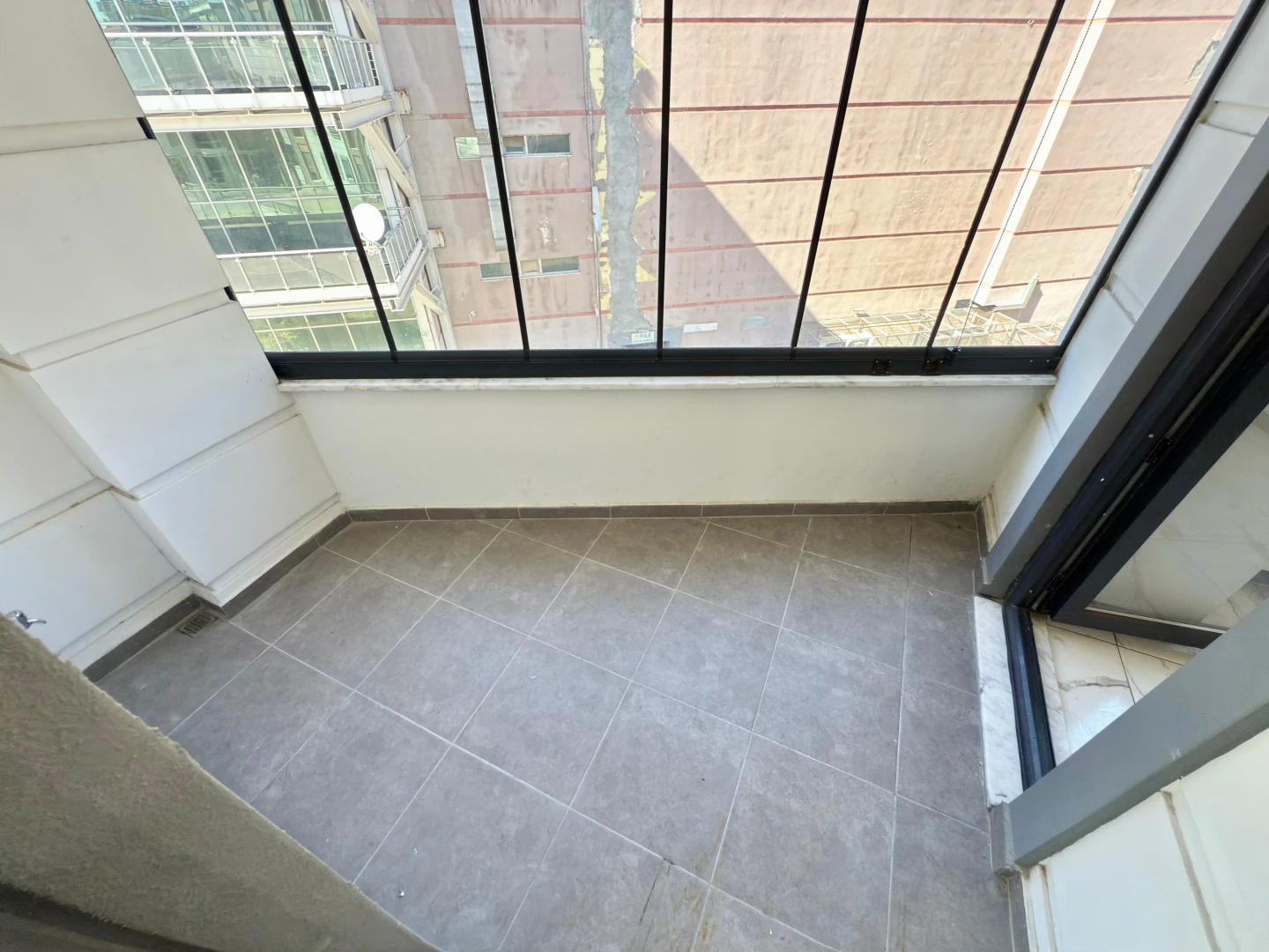 YÜKSELDEN AKÇAY MERKEZDE ULTRA GENİŞ 3+1 SATILIK LÜKS DAİRE