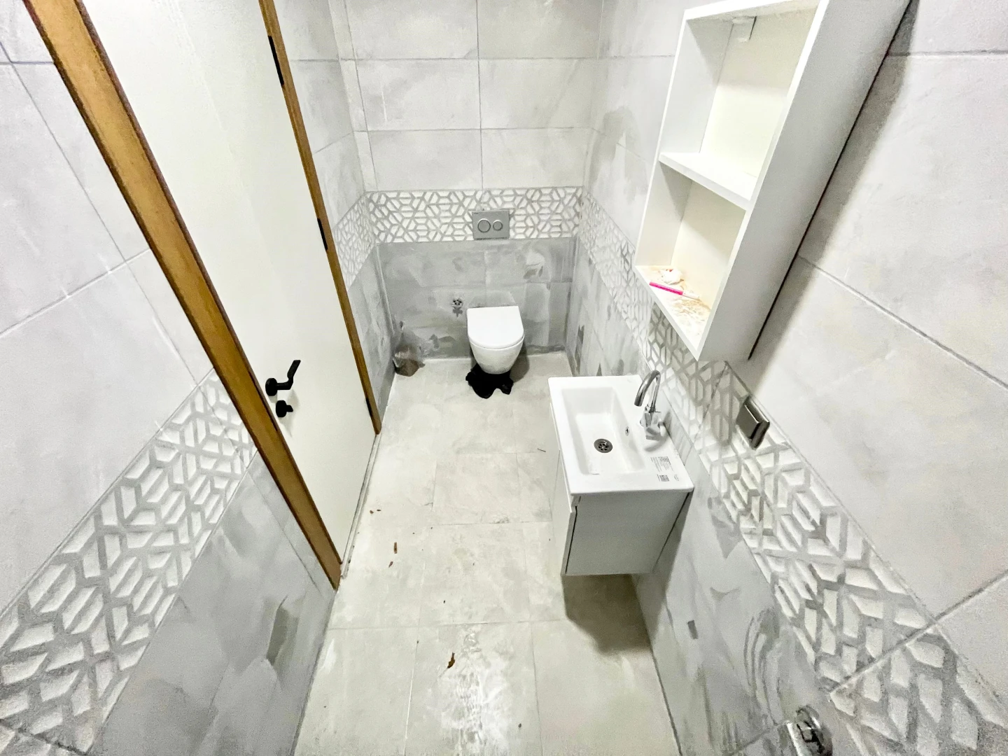 YÜKSEL'DEN ZEYTİNLİ KÖYÜNDE EBEVEYN BANYOLU AYRI MUTFAK 2+1DAİRE