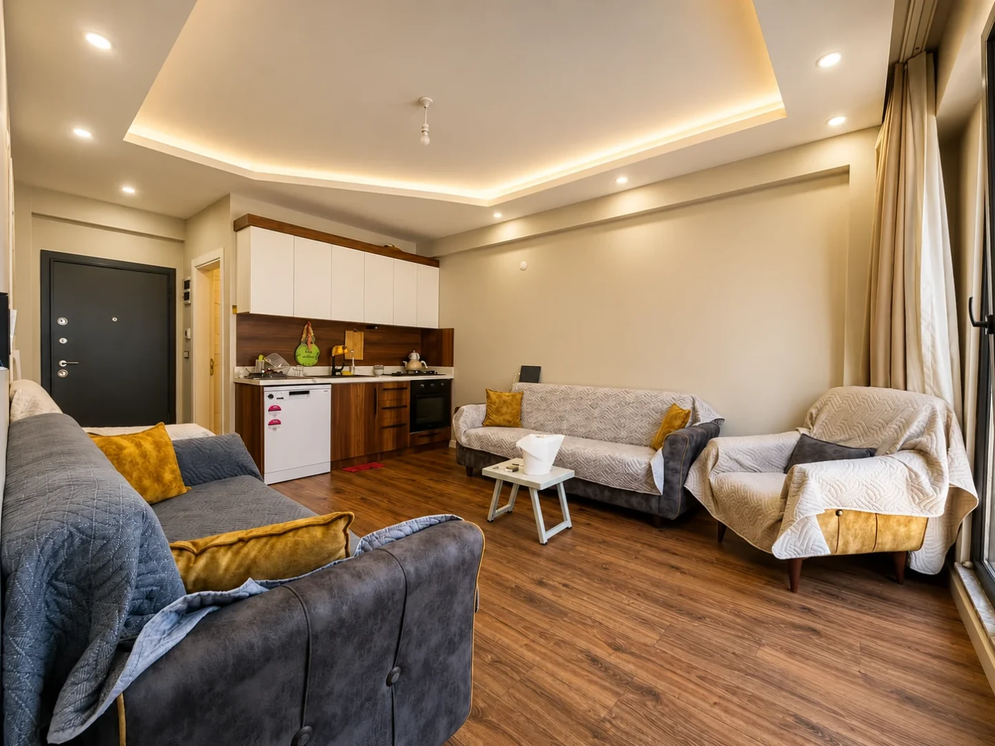 YÜKSEL'DEN ATATÜRK'TE SİTE İÇİNDE EBEVEYN BANYOLU 1+1 LÜKS DAİRE