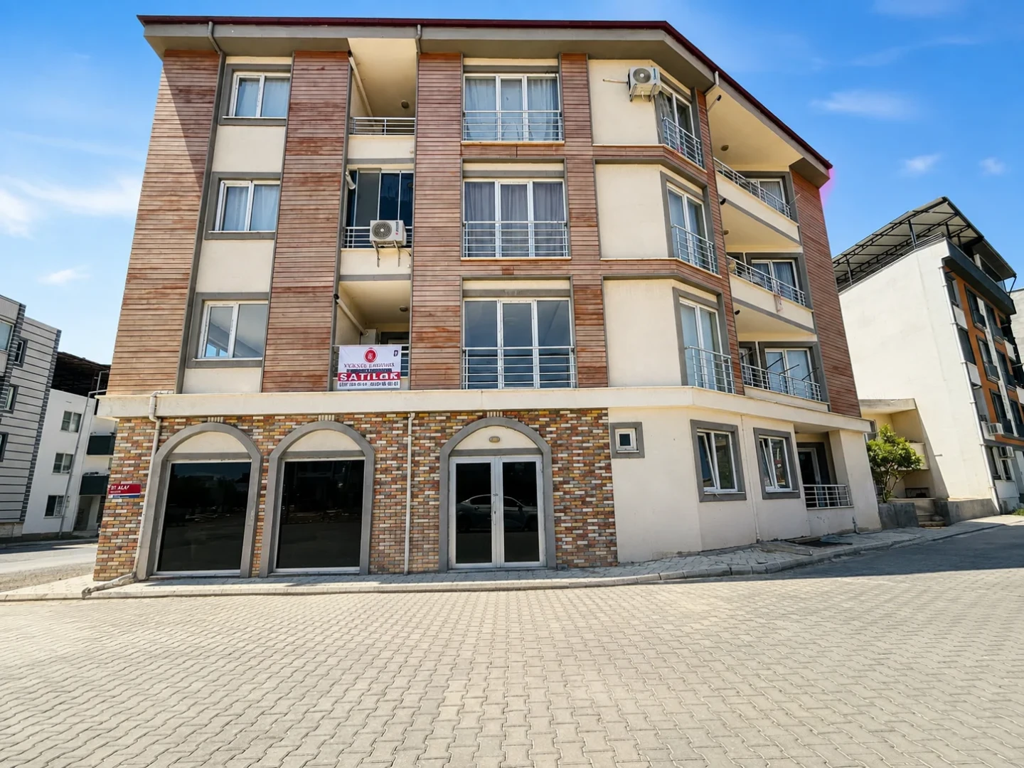 ツYÜKSEL'DEN KADIKÖY MERKEZDE ÇİFT CEPHELİ ARAKAT 3+1 DAİRE ツ