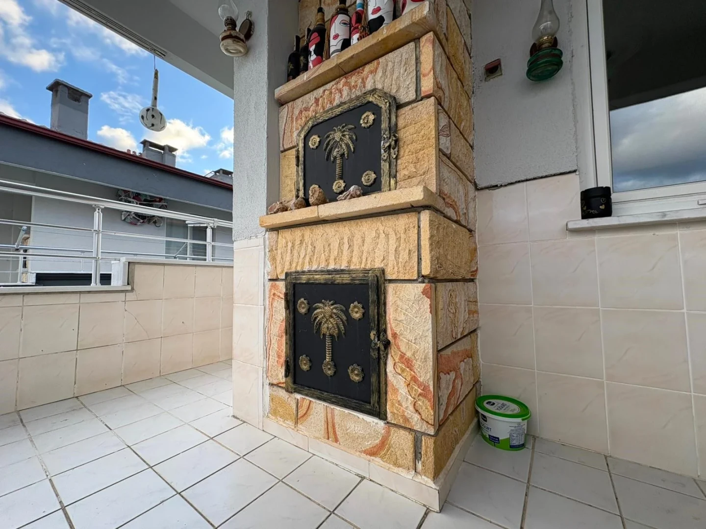 YÜKSEL'DEN ALTINKUM'DA DENİZE 450mt BARBEKÜLÜ ÖNCEPHE 2+1 DAİRE