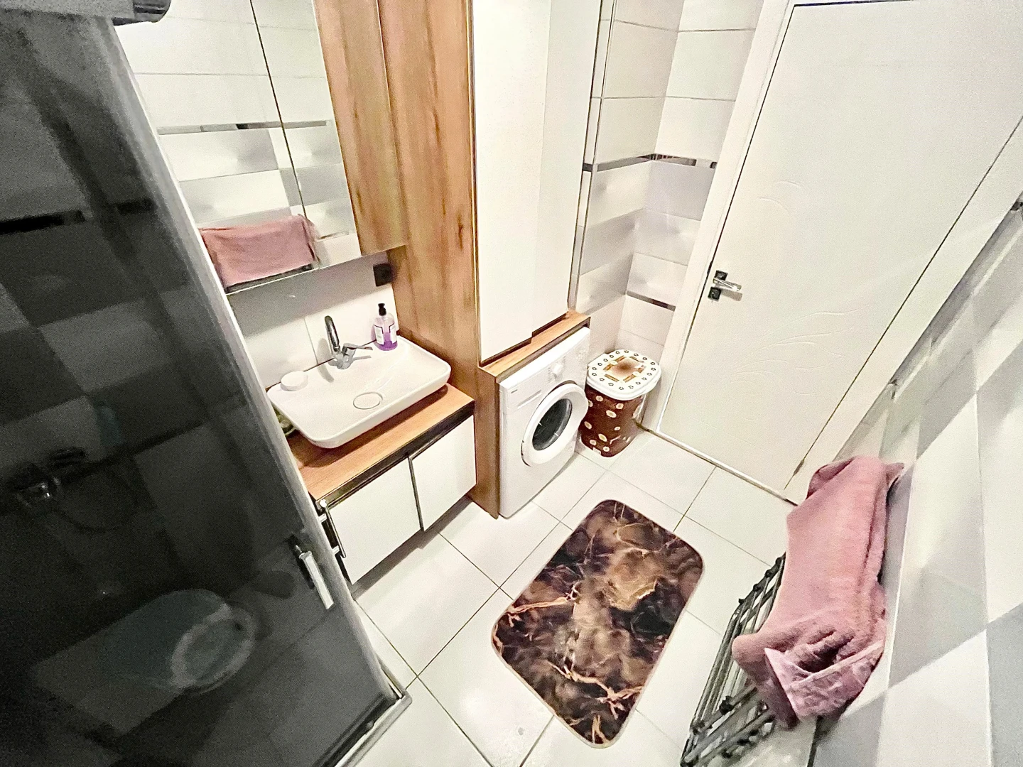 YETKİSİ SADECE YÜKSEL'DEN KAPALI OTOPARKLI D.GAZLI LUX 1+1 DAİRE