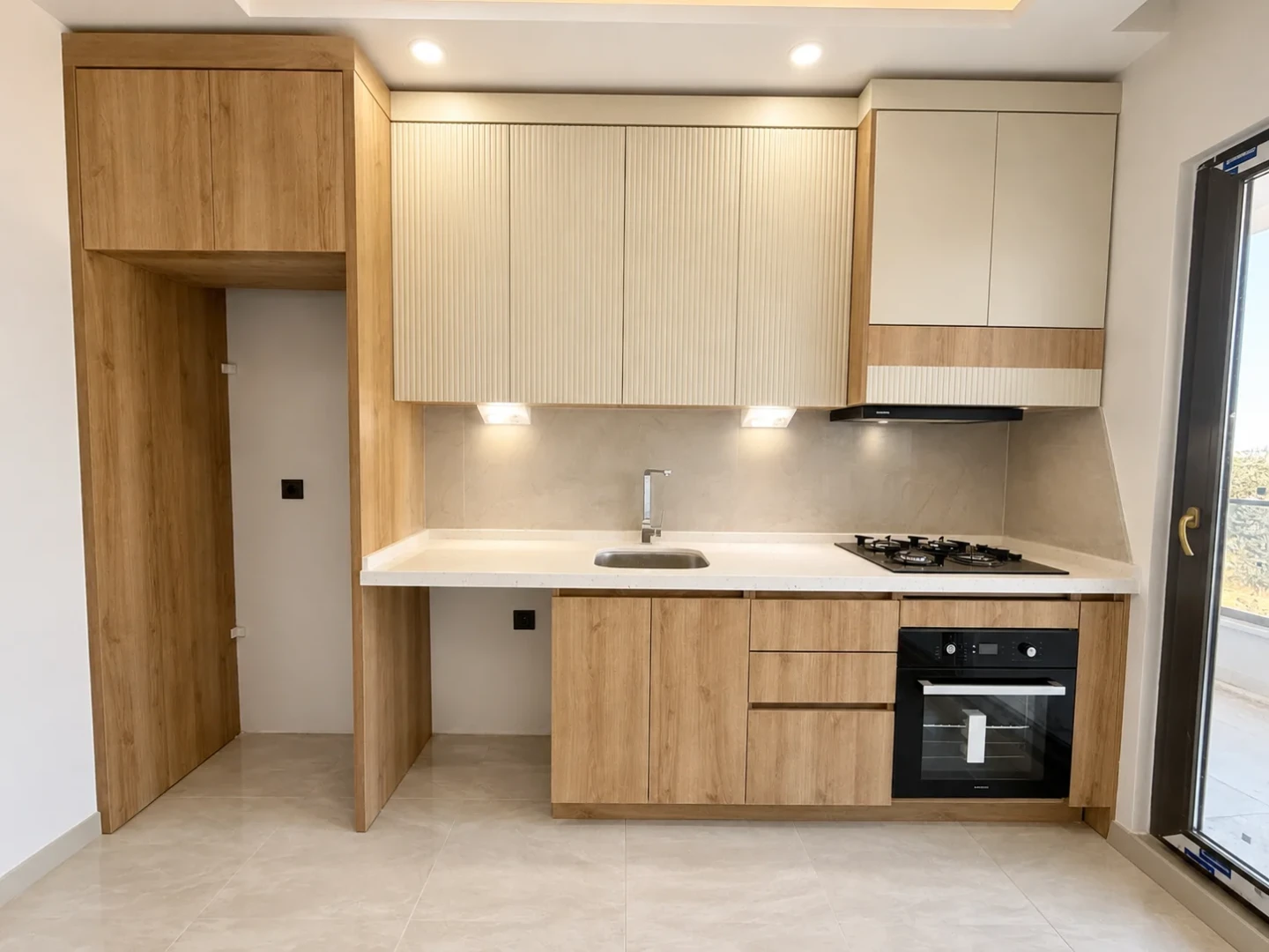 YÜKSEL'DEN KADIKÖY'DE OTOPARKLI SIFIR LÜKS 2+1 SATILIK DAİRE