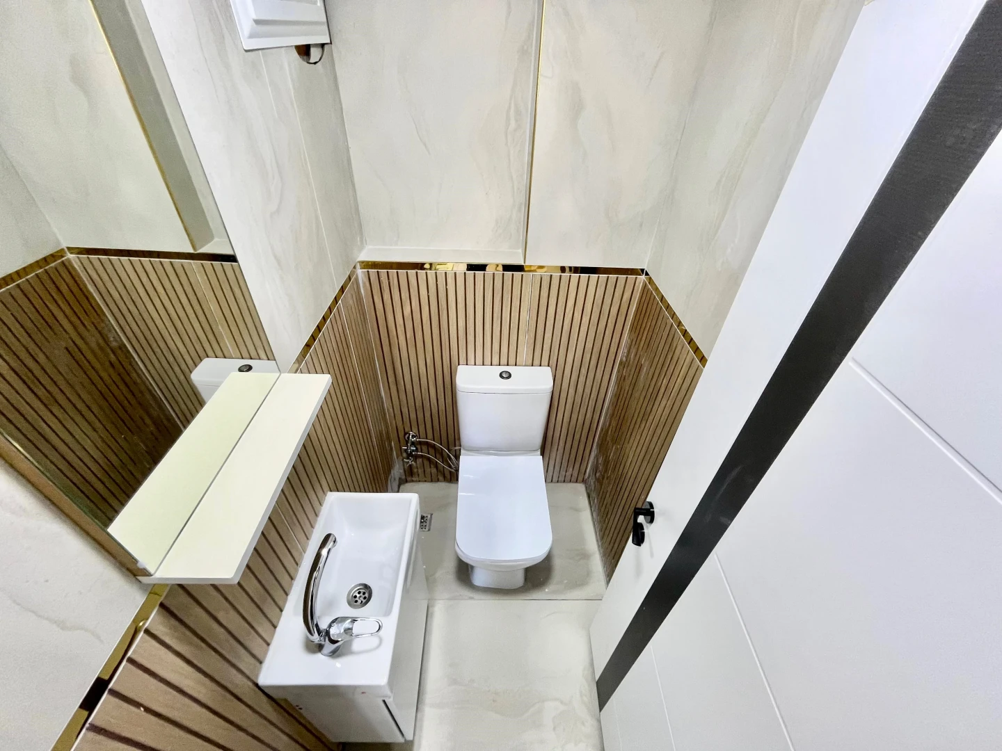 YÜKSELDEN ALTINKUMDA ÖNCEPHE AYRI MUTFAK ARAKAT FIRSAT 2+1 DAİRE