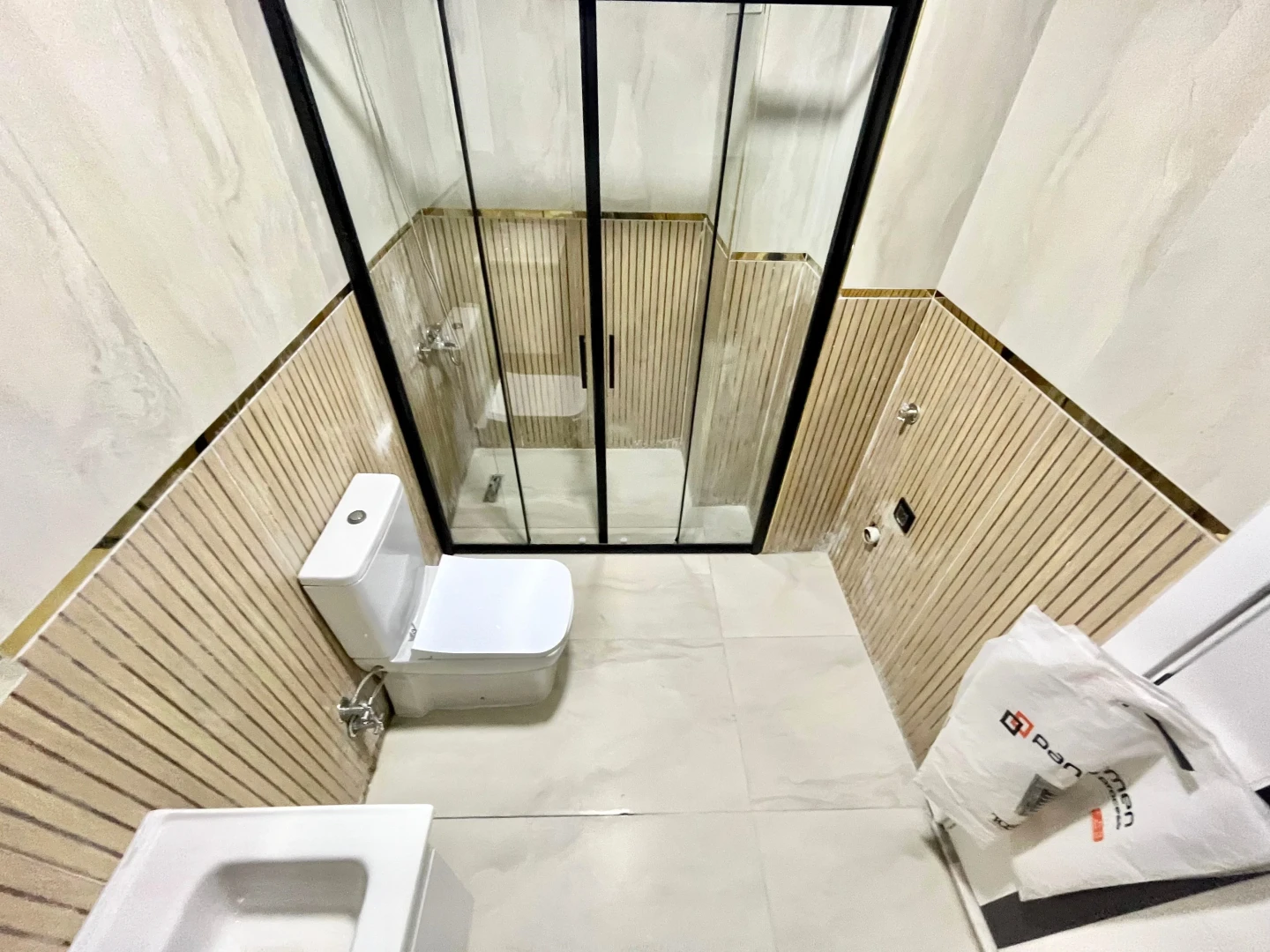 YÜKSELDEN ALTINKUMDA ÖNCEPHE AYRI MUTFAK ARAKAT FIRSAT 2+1 DAİRE