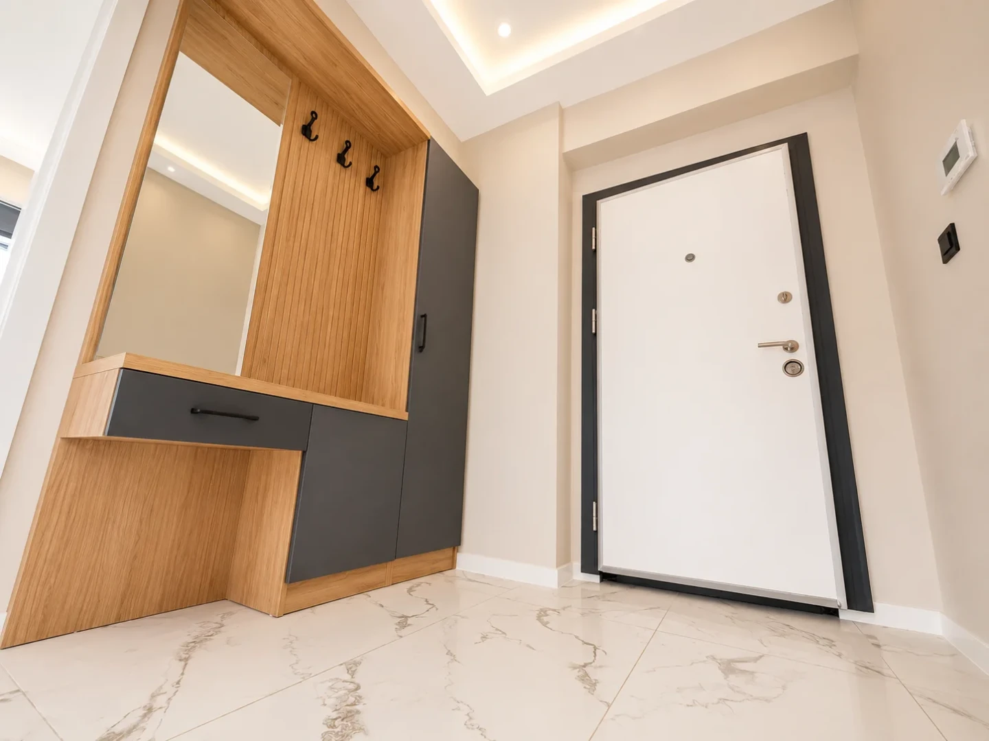 彡YÜKSEL'DEN EDREMİT'TE K.OTOPARK D.GAZLI PANJURLU SIFIR 3+1彡