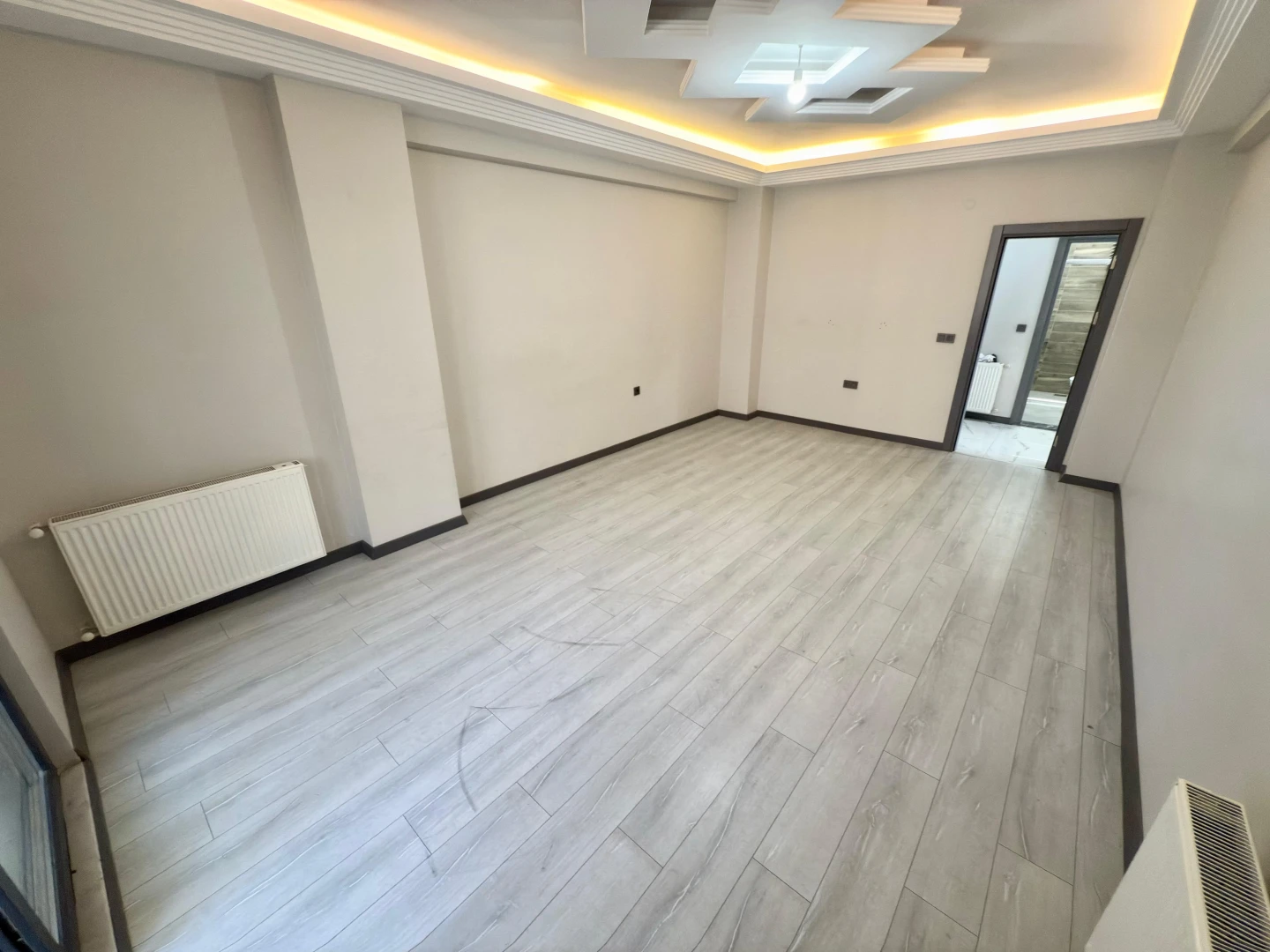 YÜKSELDEN AKÇAY MERKEZDE ULTRA GENİŞ 3+1 SATILIK LÜKS DAİRE