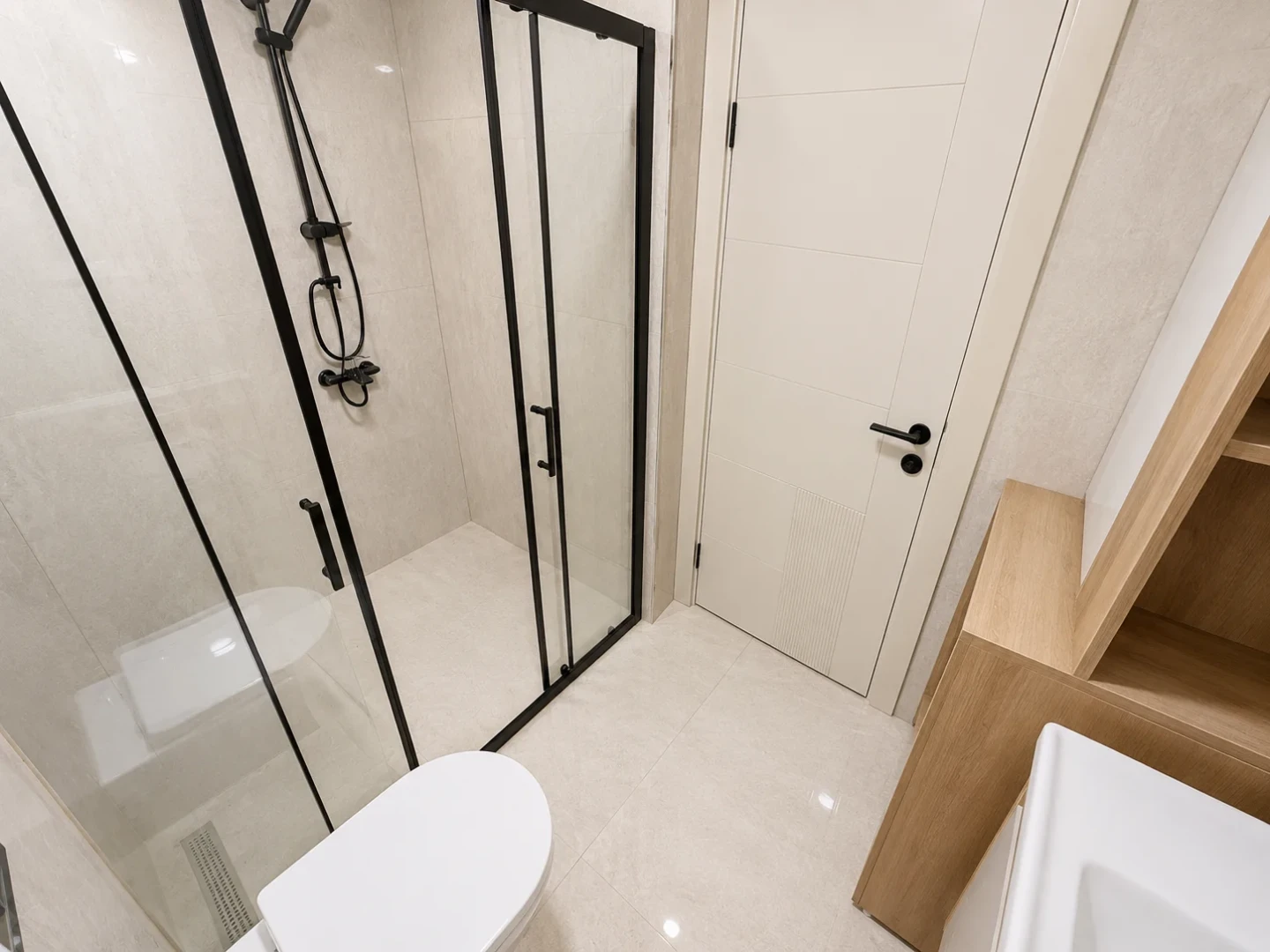 YÜKSEL'DEN KADIKÖY'DE OTOPARKLI SIFIR LÜKS 2+1 SATILIK DAİRE